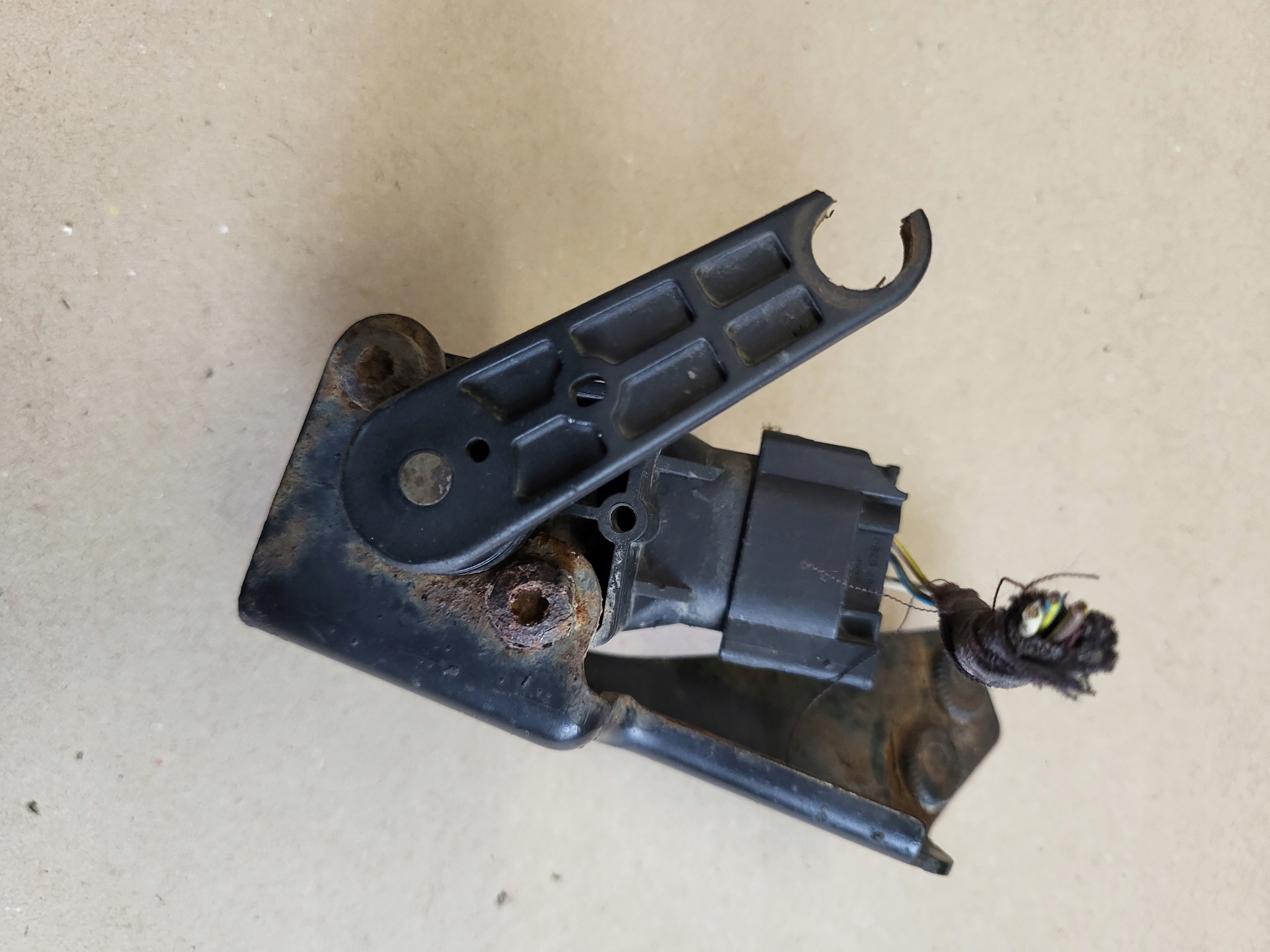 sensor POZIOMOWANIA console rear part MERCEDES S W221 OE EU
