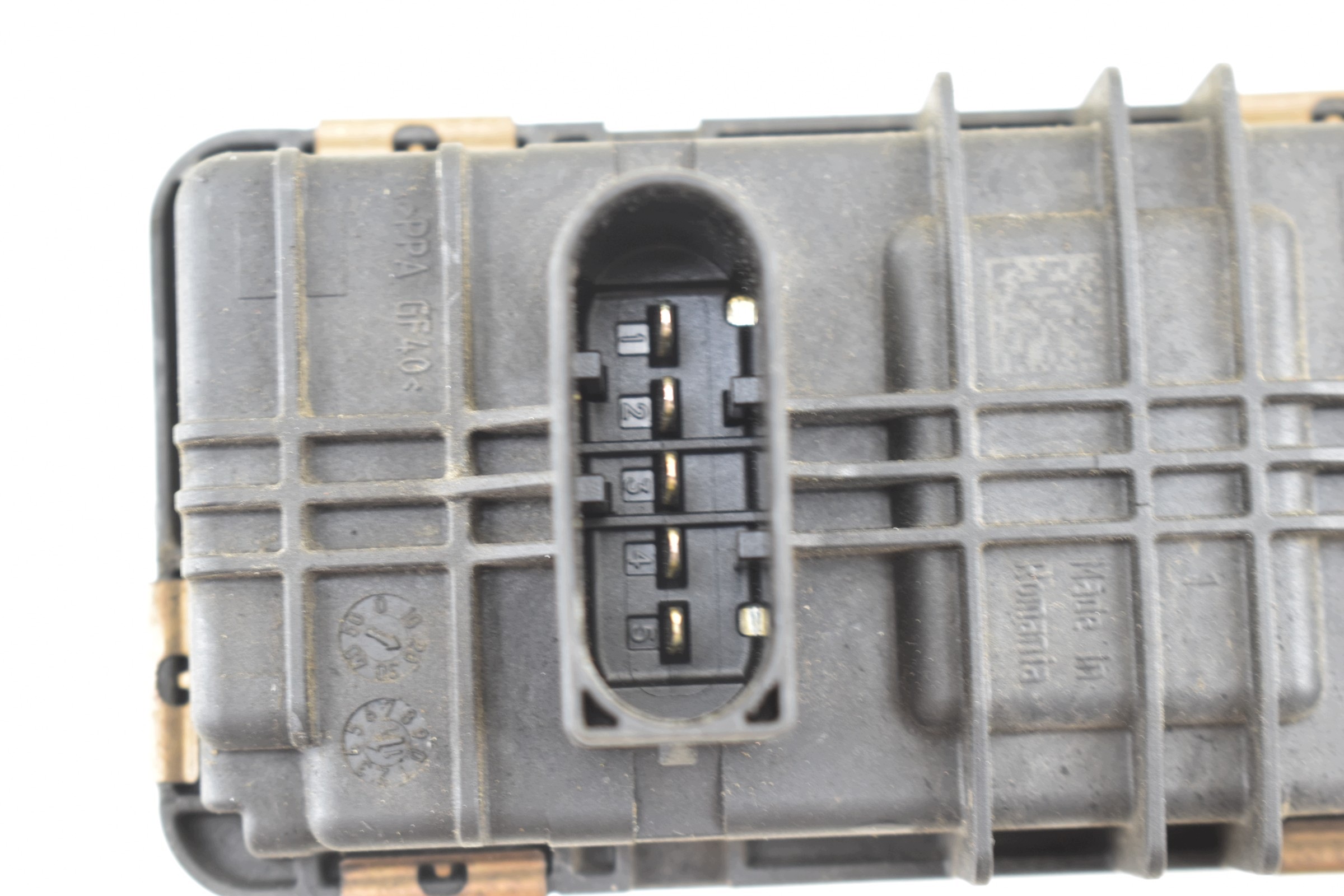 Régulateur Turbines BMW E81 E87 E90 E91 E92 F10 F20 F30 2.0D N47 49335-19400