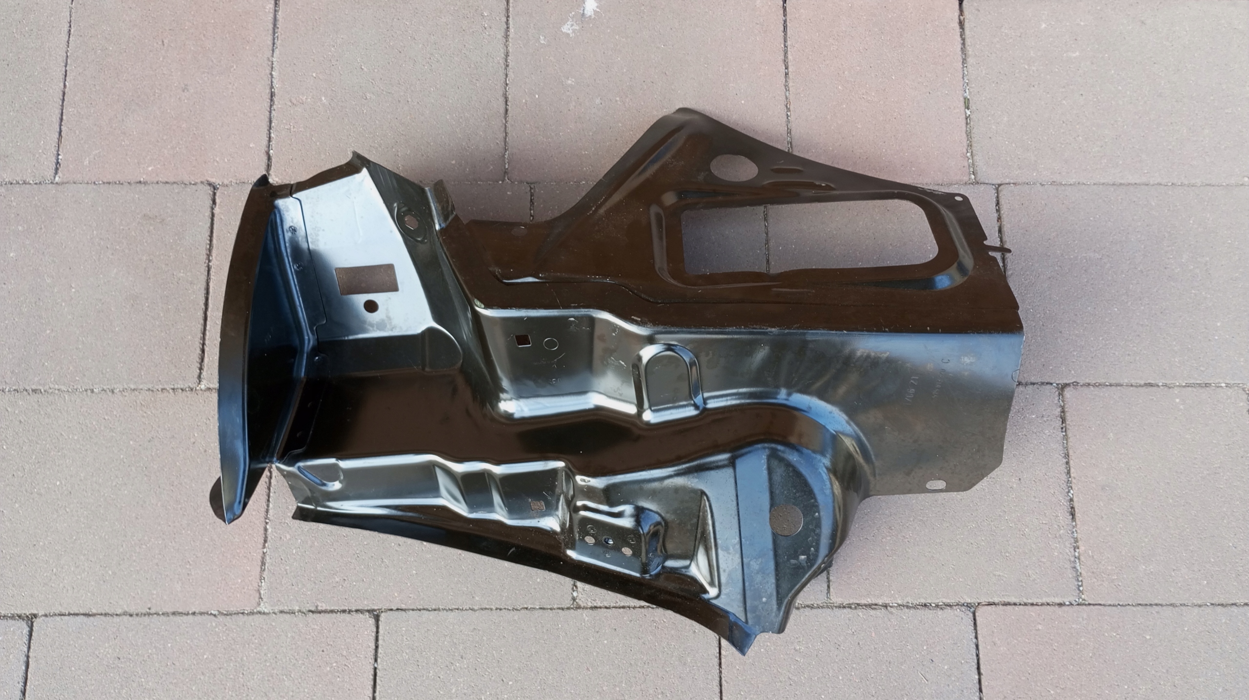 seat Ateca-----задний ремень очкарик правый 575813320C 575813334
