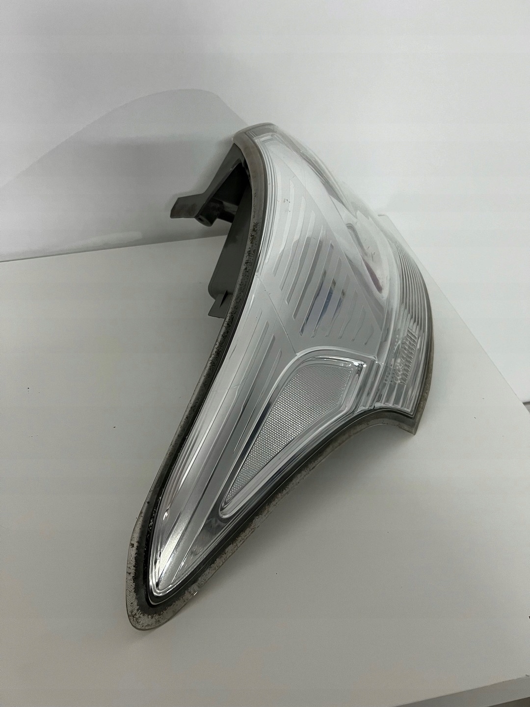 LAMPA LEWY TYŁ LEWA TYLNIA MITSHUBISHI OUTLANDER III 3 8330A787 Typ samochodu Samochody osobowe