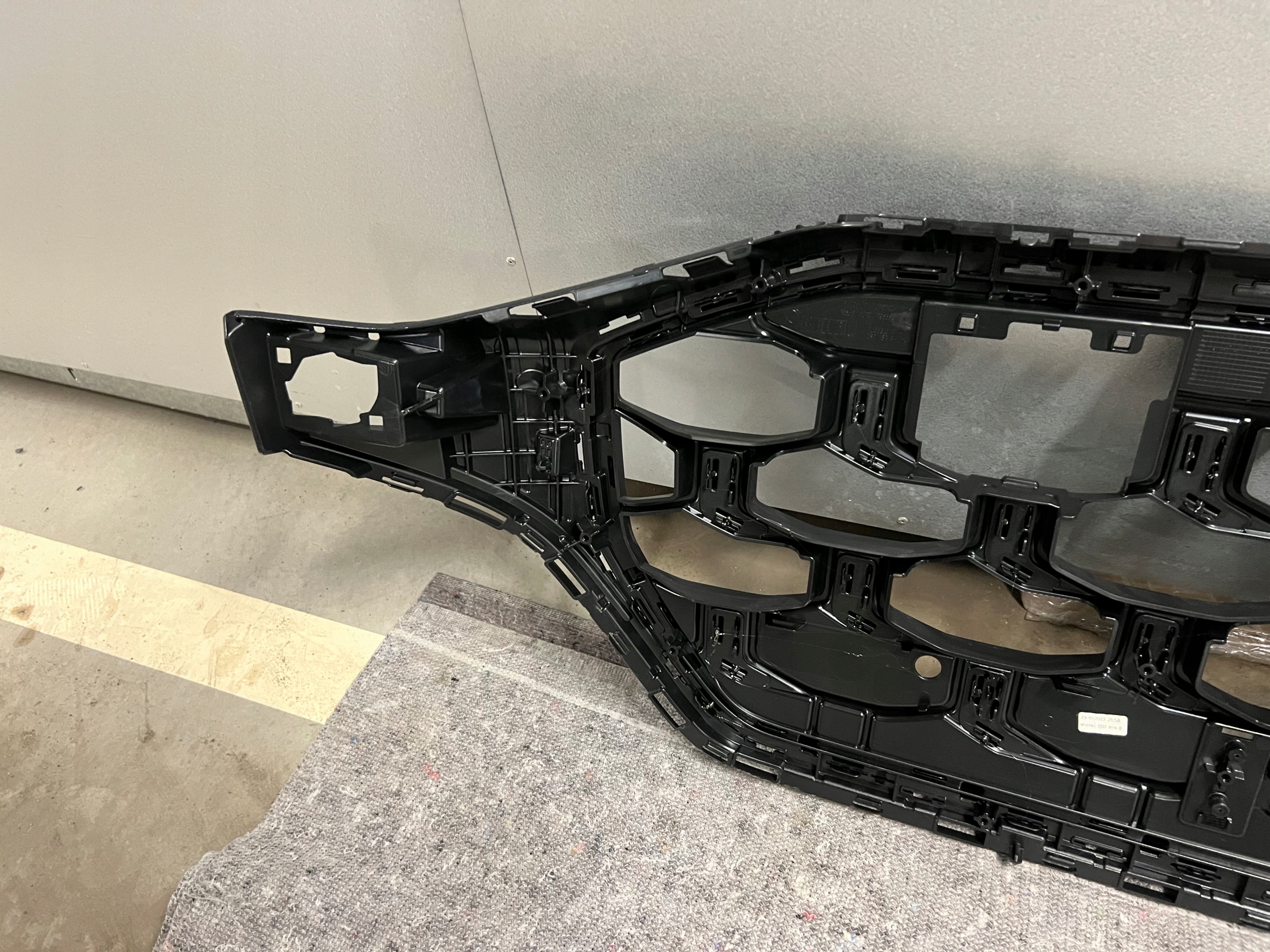 AUDI Q8 SQ8 S-LINE 2024+ GRILL ATRAPA CHŁODNICY NOWY 4M8853651CK Kolor czarny