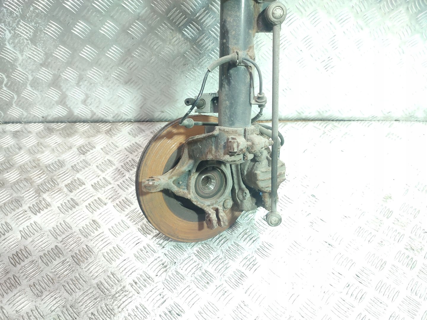 swing shock absorber left front PEUGEOT 208 and 1.2 VTI 82KM
