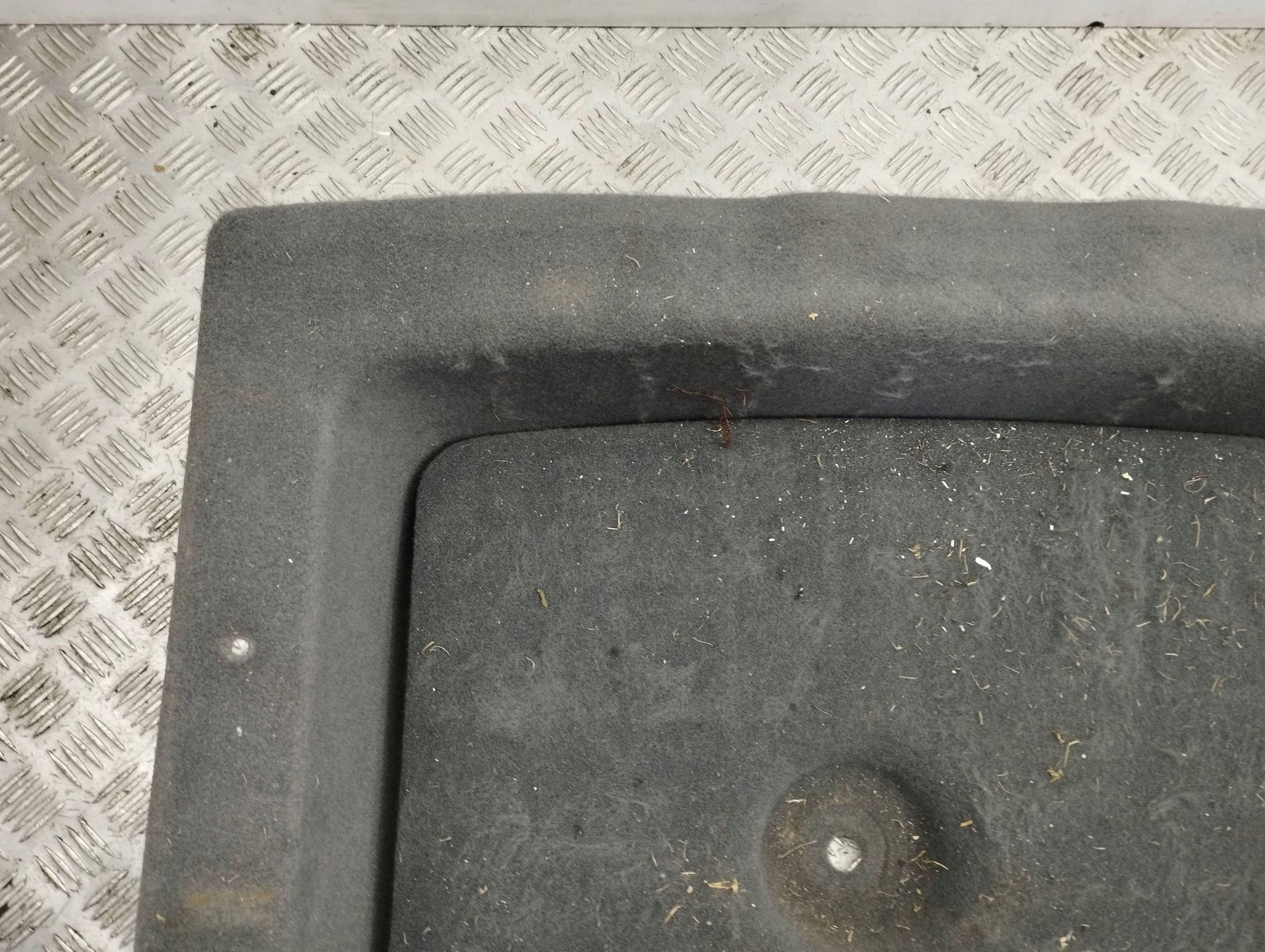 MASERATI QUATTROPORTE 2010 бардачок багажника