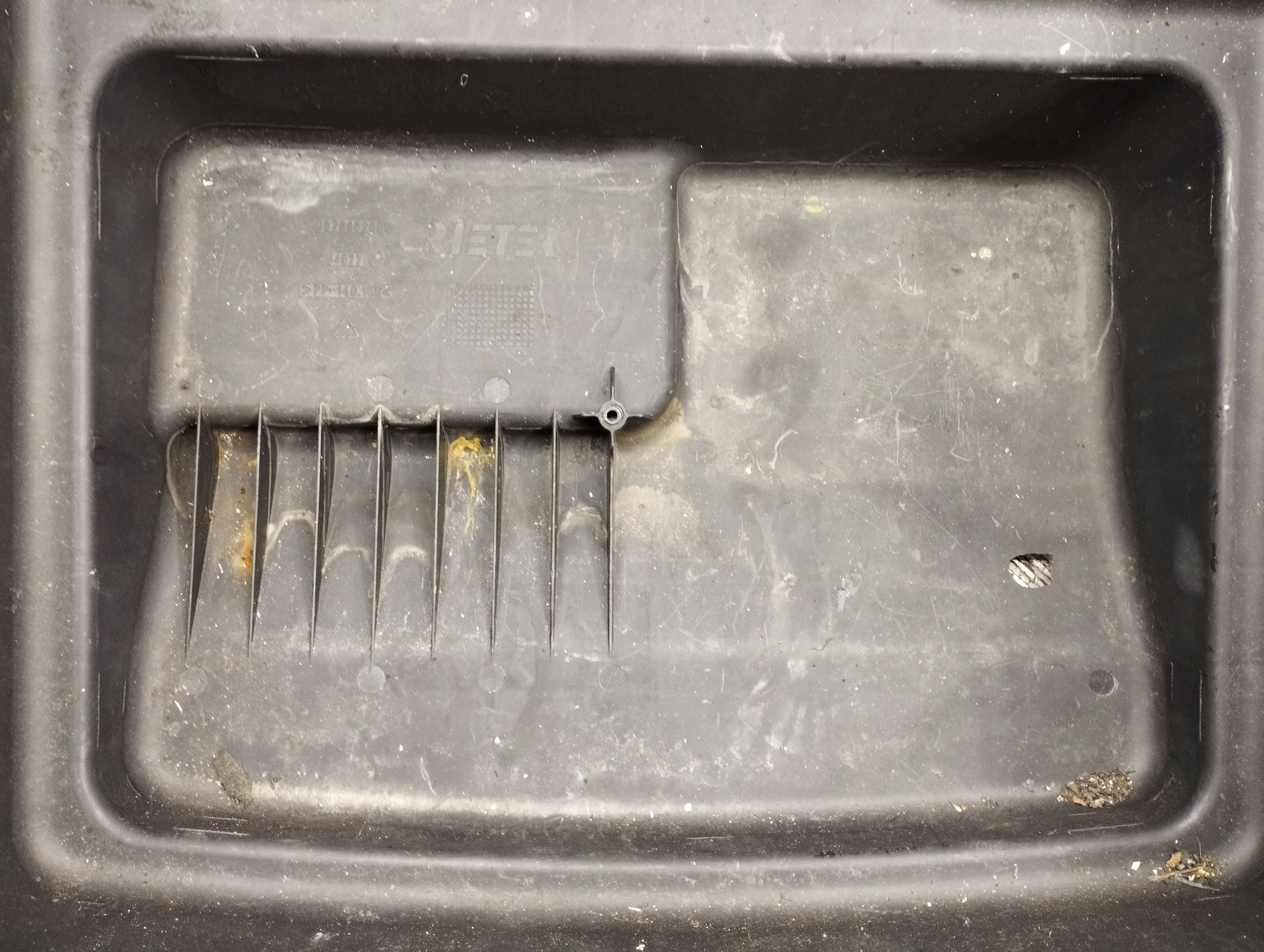 MASERATI QUATTROPORTE 2004 бардачок багажника