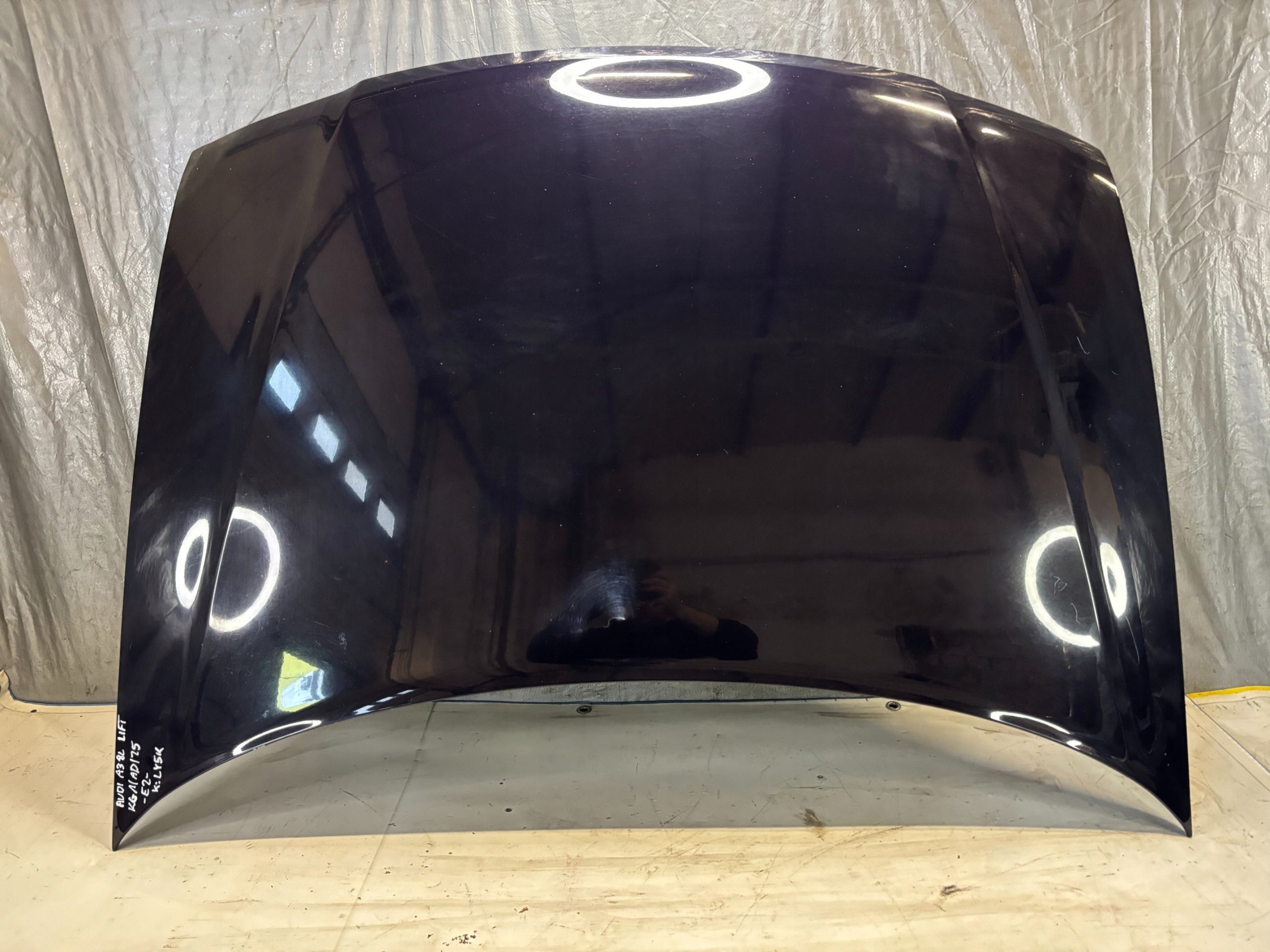 Capot Audi A3 8L lift 5D k: LY5K
