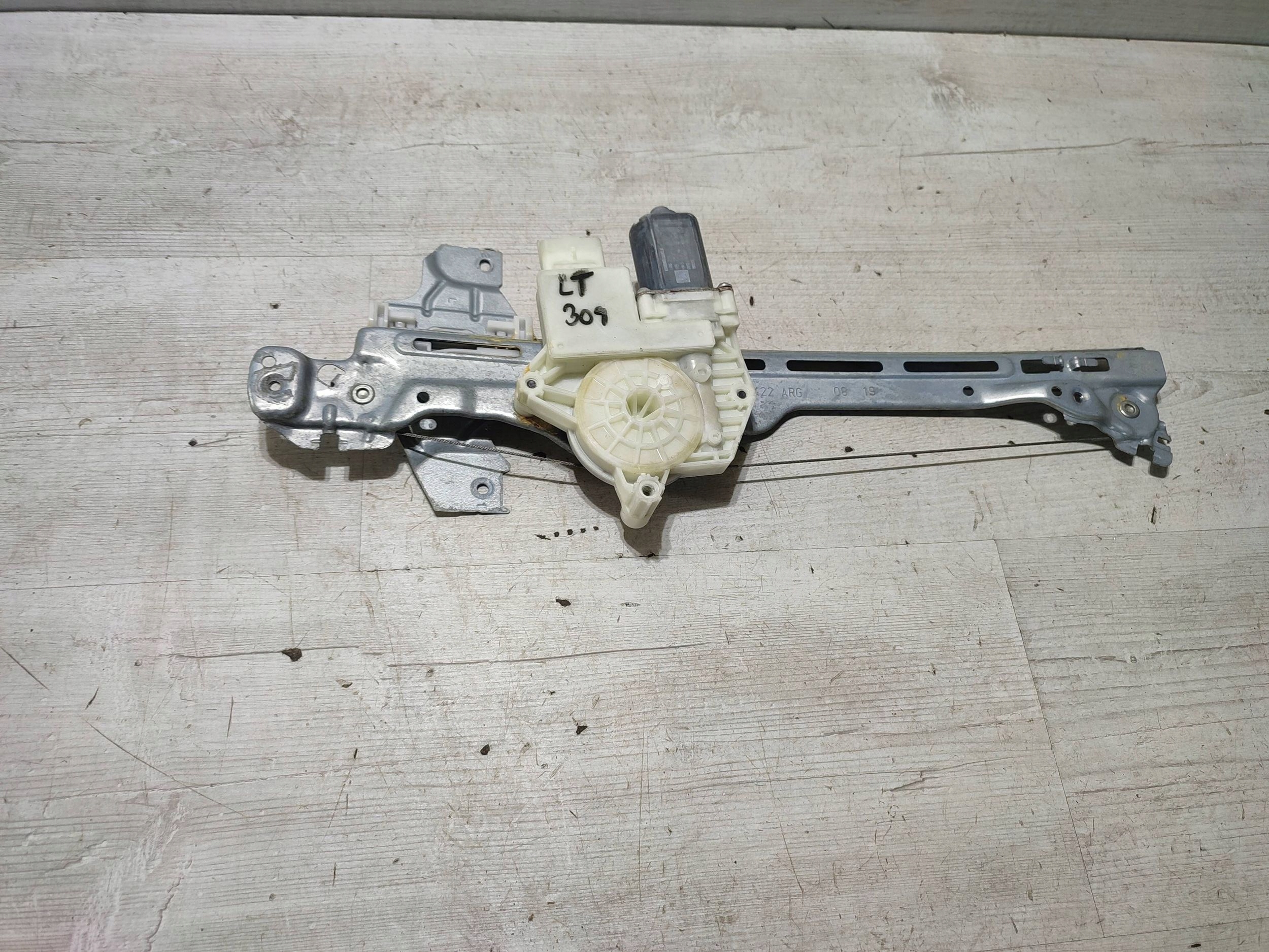 Peugeot 308 2019 rear part left electrical window regulator door tylnych