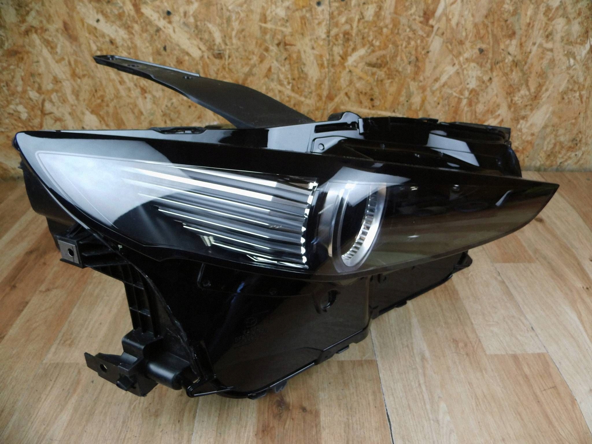 Mazda CX-30 2019-2024 light right front front right DPTJ-67890