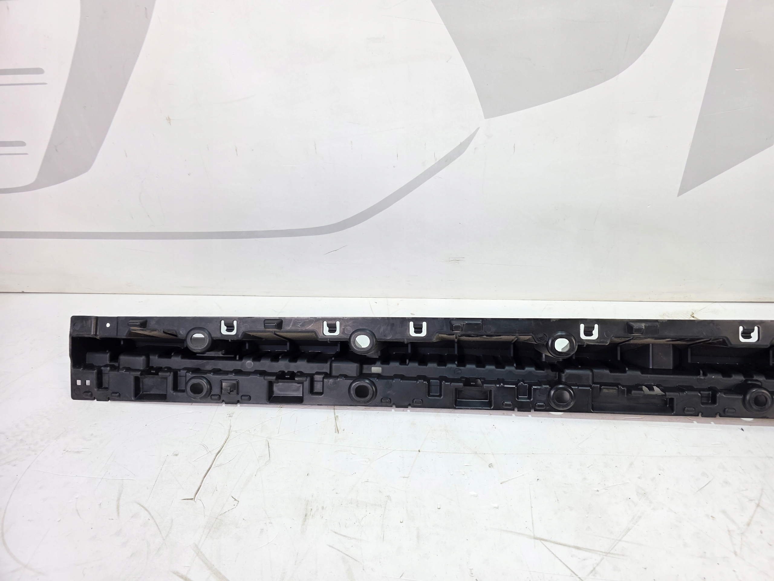 support holder mouldings PROGOWEJ left BMW X7 G07 LCI 7441117