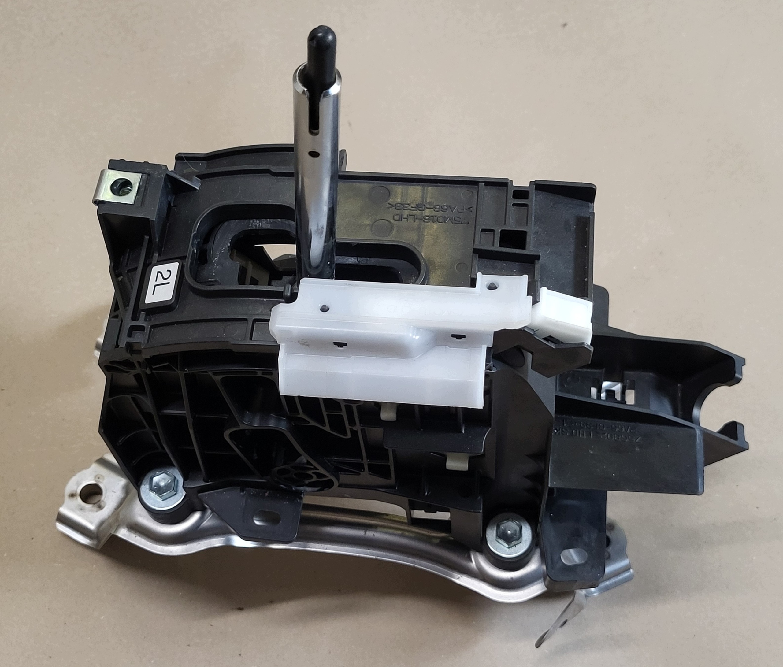trim gear lever changes of the gear TOYOTA RAV4 V AUTOMAT 75M016-LHD OE EUROPA