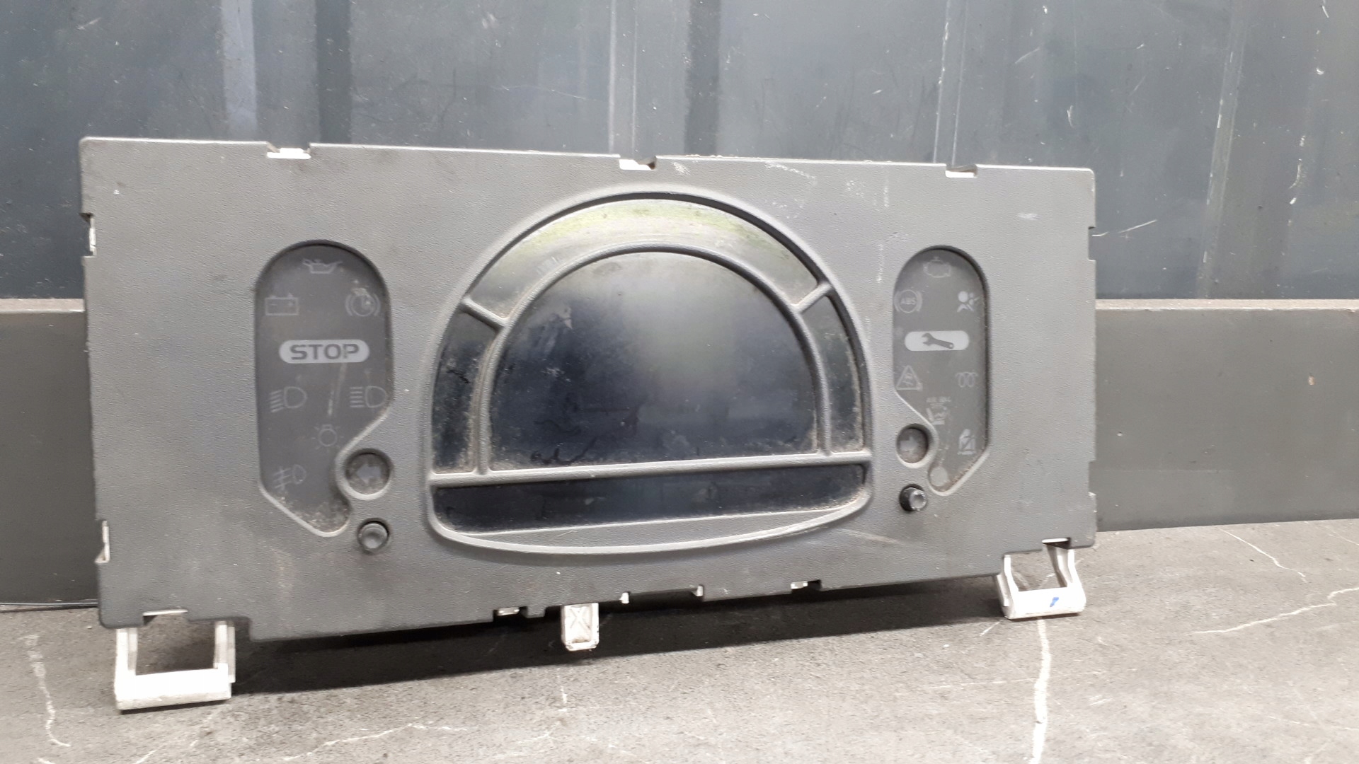 P8200418021D спидометр renault MODUS 1,4 05r Бензин