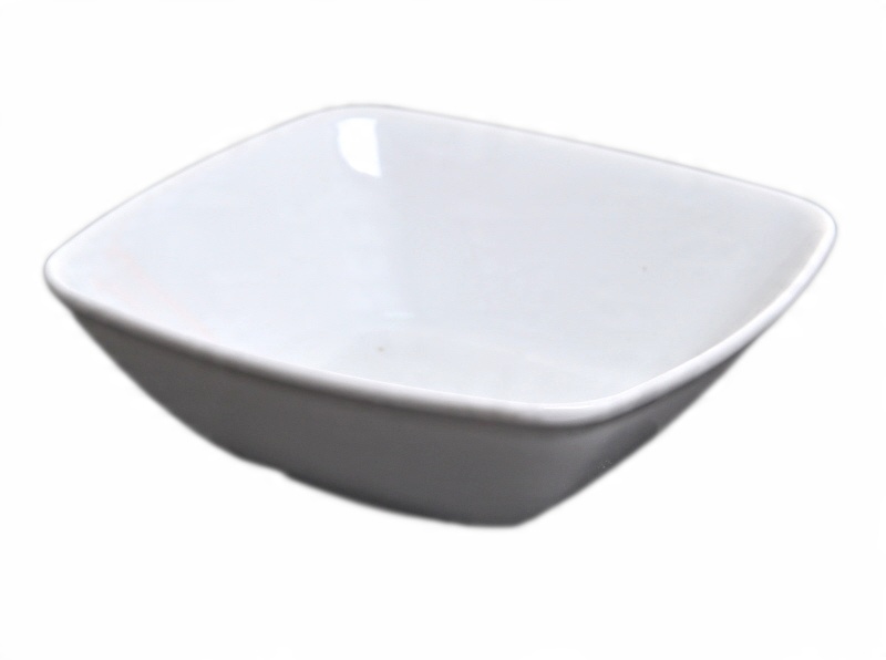 

Lubiana biała salaterka kwadratowa 18cm Victoria