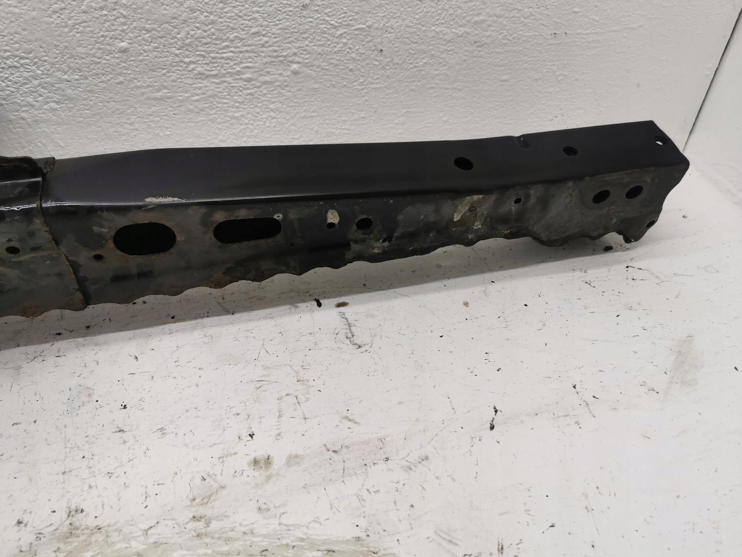 sider wall support TOYOTA AVENSIS III T27