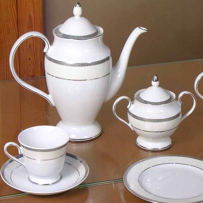 B107 Serwis Kawowy 12/39 Astra Porcelana Chodzież
