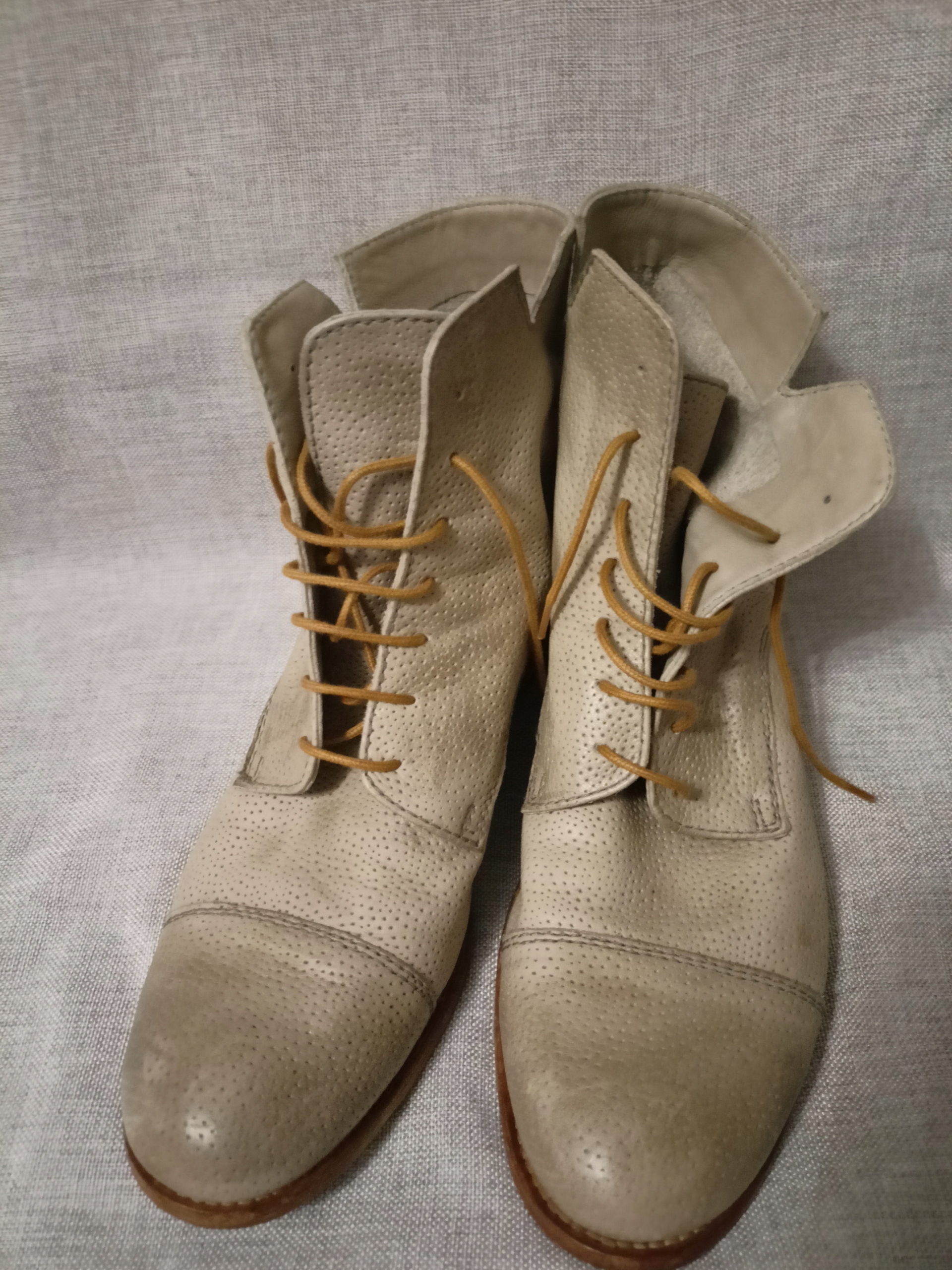 Alberto Fermani całe skórzane lekkie botki 40 Marka inna