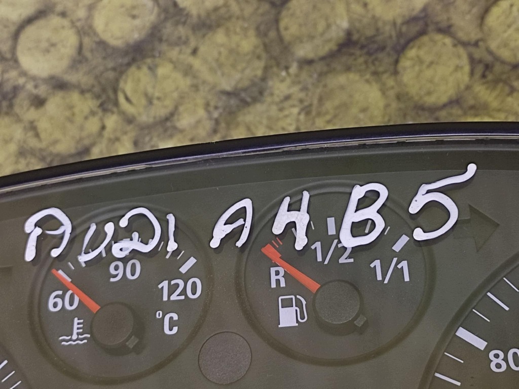 AUDI A4 B5 kilometar sat 8D0919033C