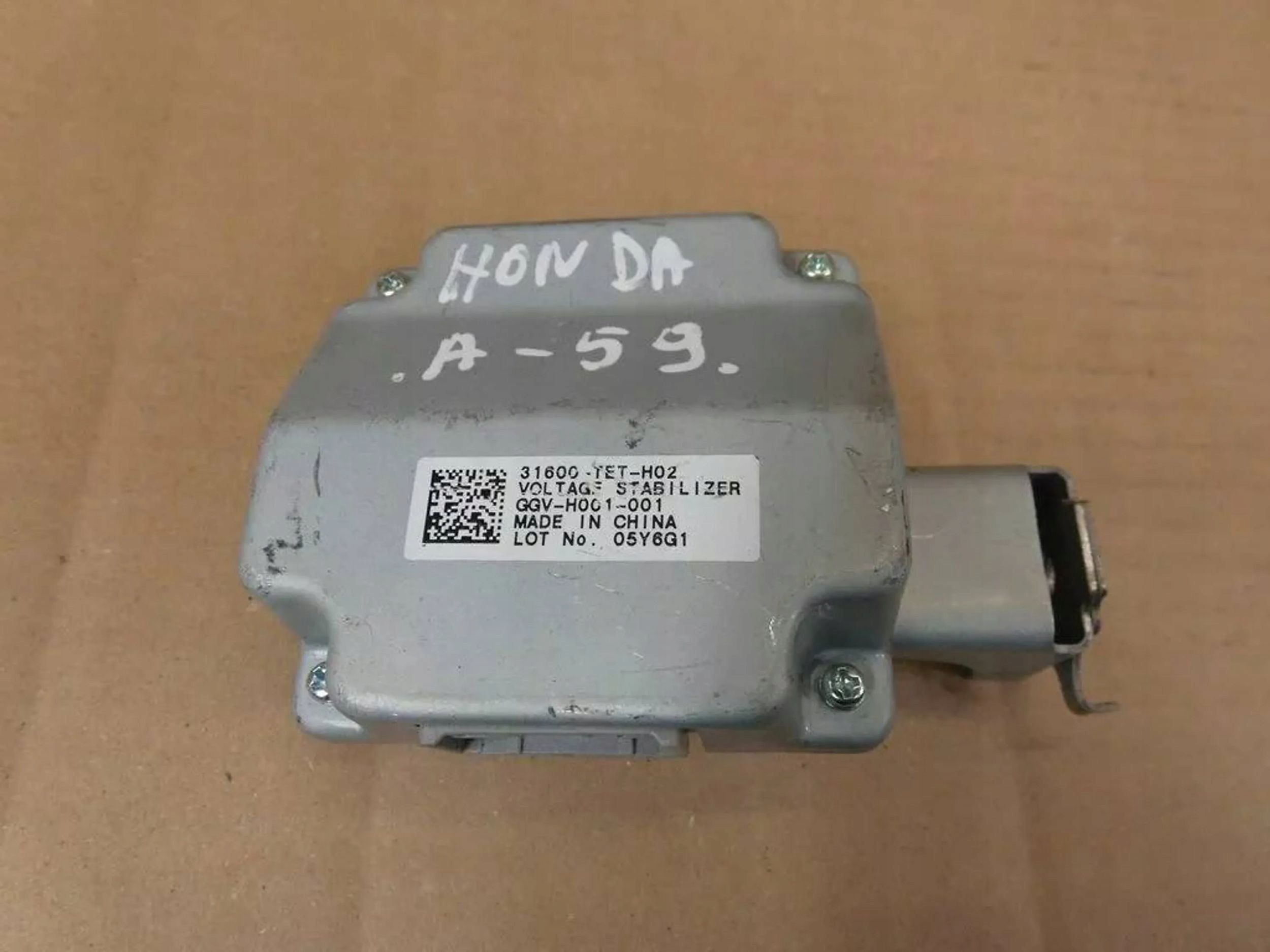 Honda Civic X voltage module control unit stabilizujacy 31600TETH02