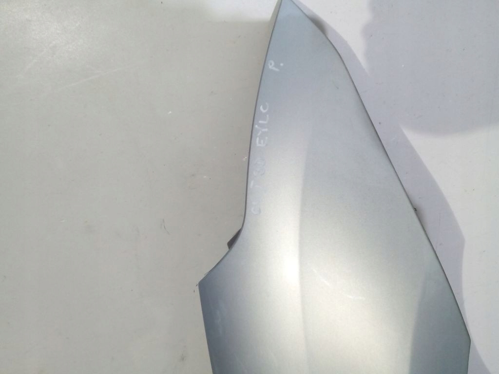 Citroen C4 et 3D Aile Droite EYLC