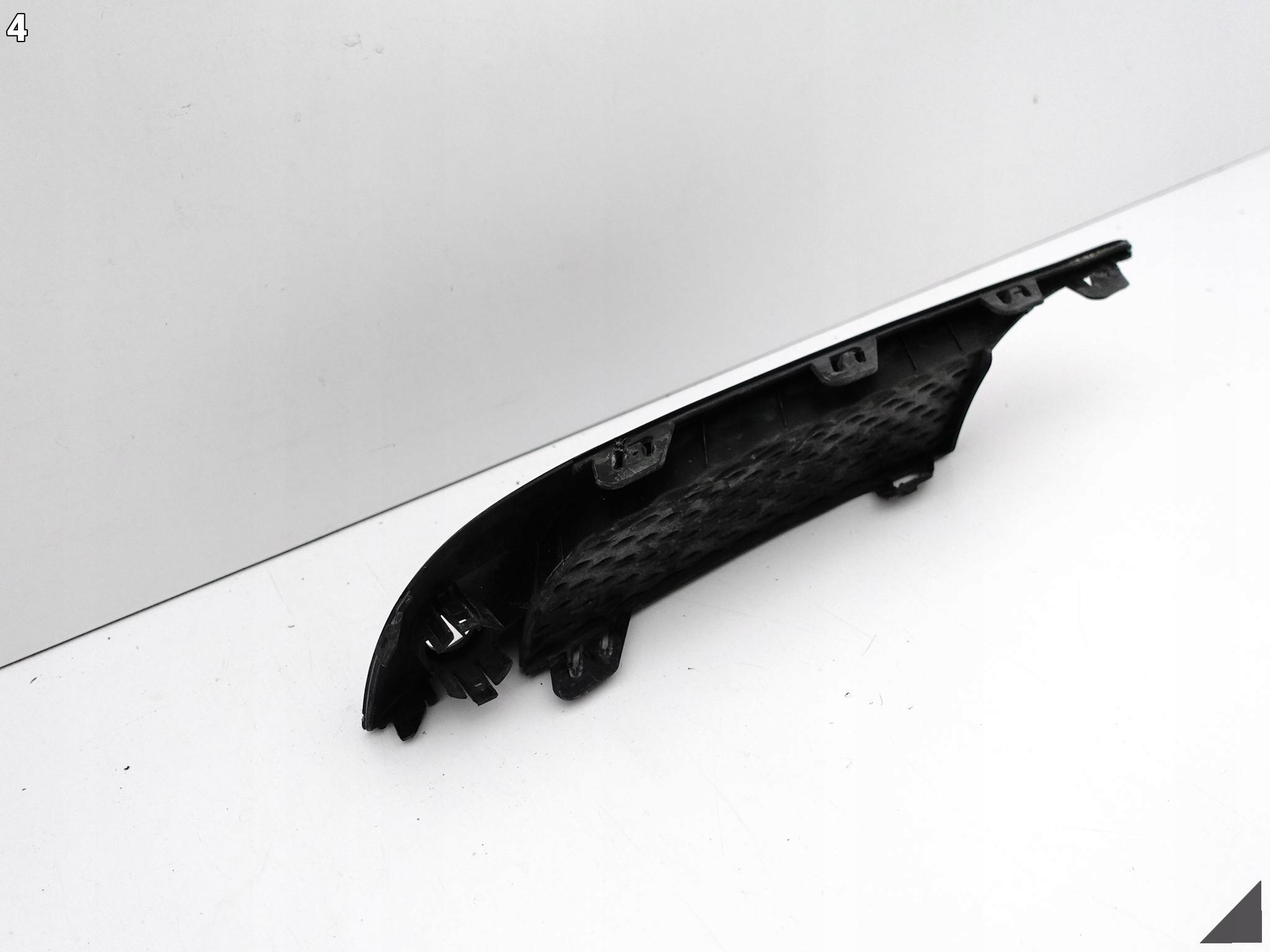 PORSCHE MACAN 95B LIFT 18- ZWYKLY bumper cap grid moulding right front