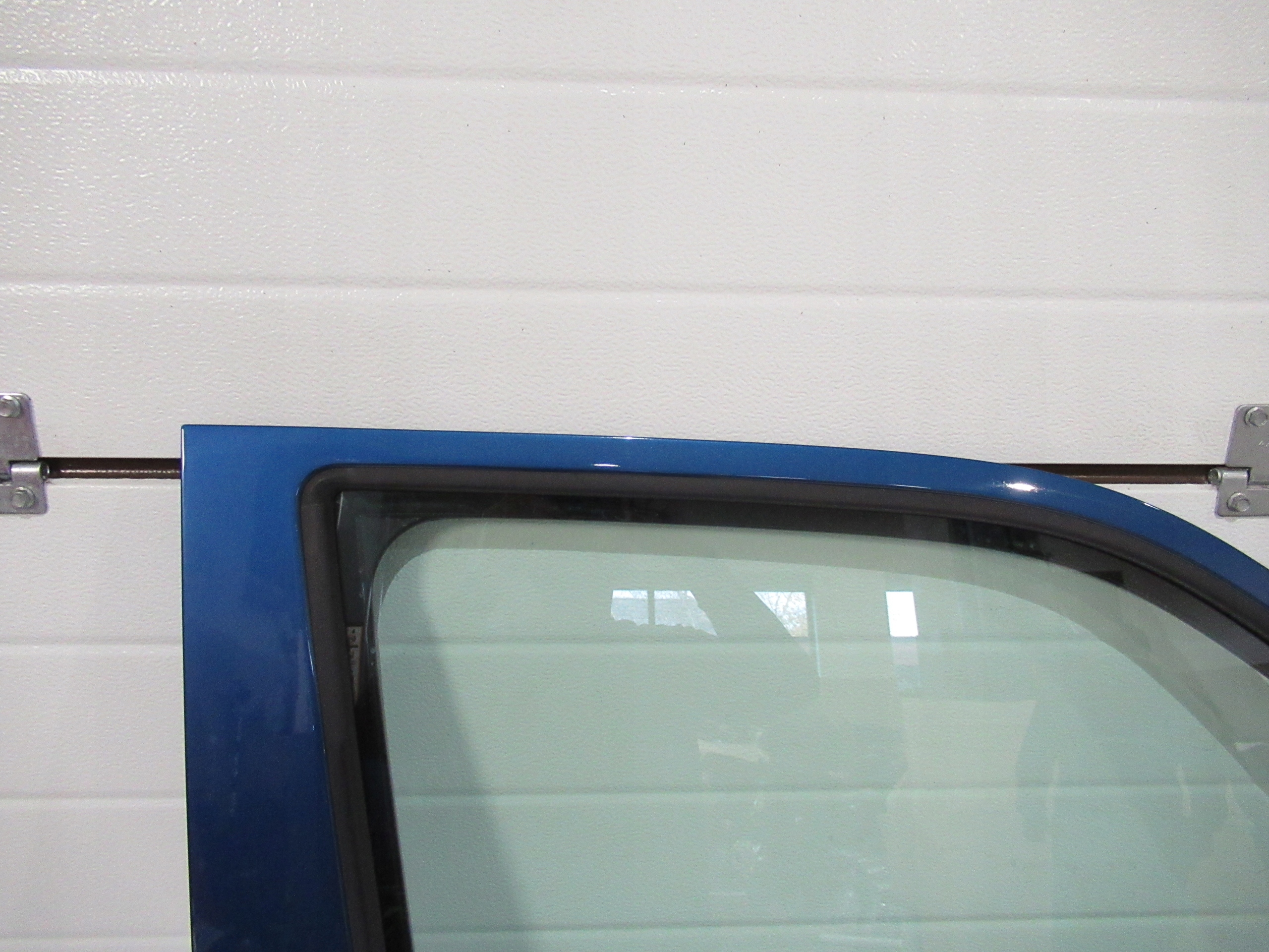 VW T5 LIFT MULTIVAN door right front 11r. AS2