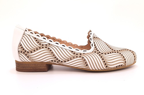 Dámské mokasíny s ozdobným koženým vzorem Modo 619 Béžová r41