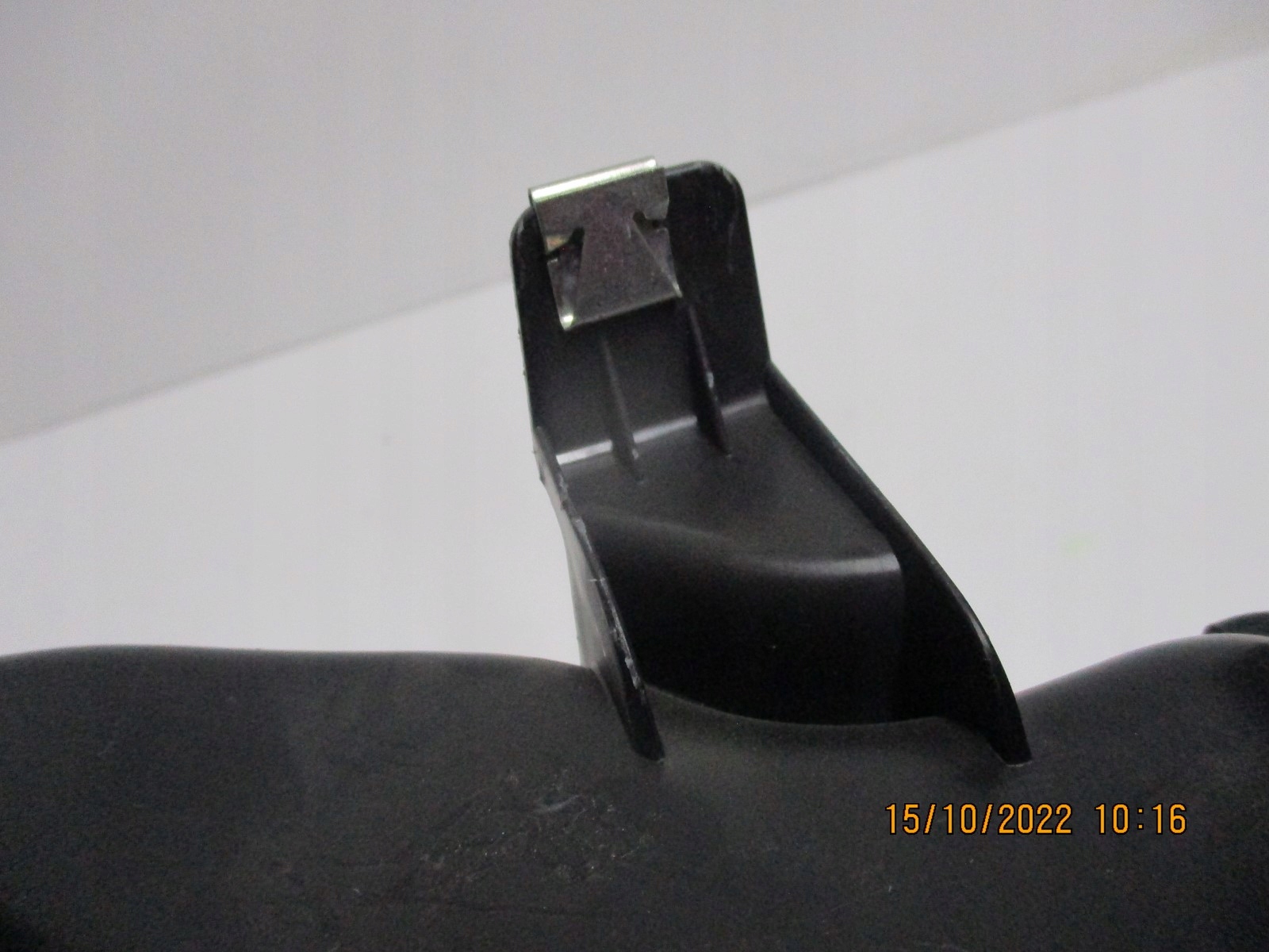 intake air BMW 9252345L