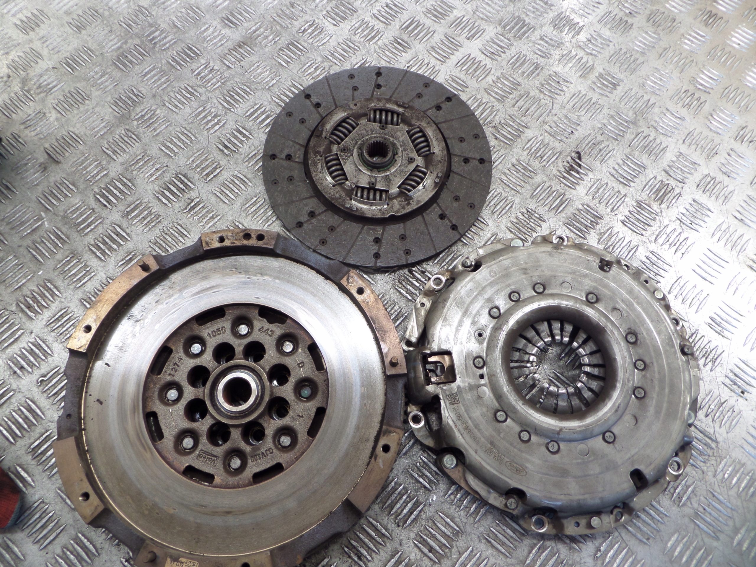 Ford Transit OE GK21 7563 BA Disque dociskowa Embrayage