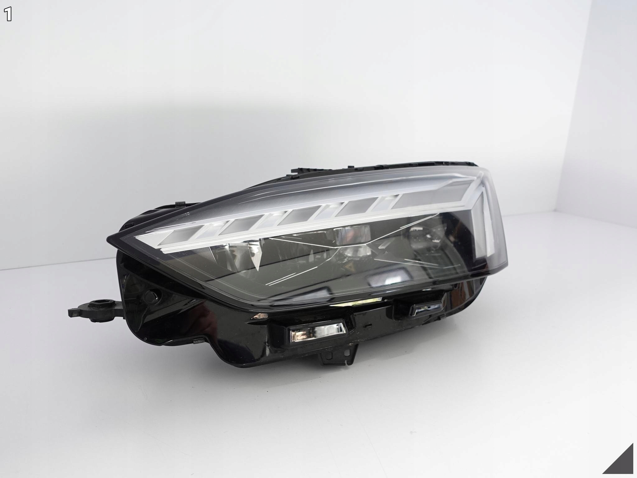 AUDI A5 8W6 B9 LIFT 19- FULL LED LASER light left