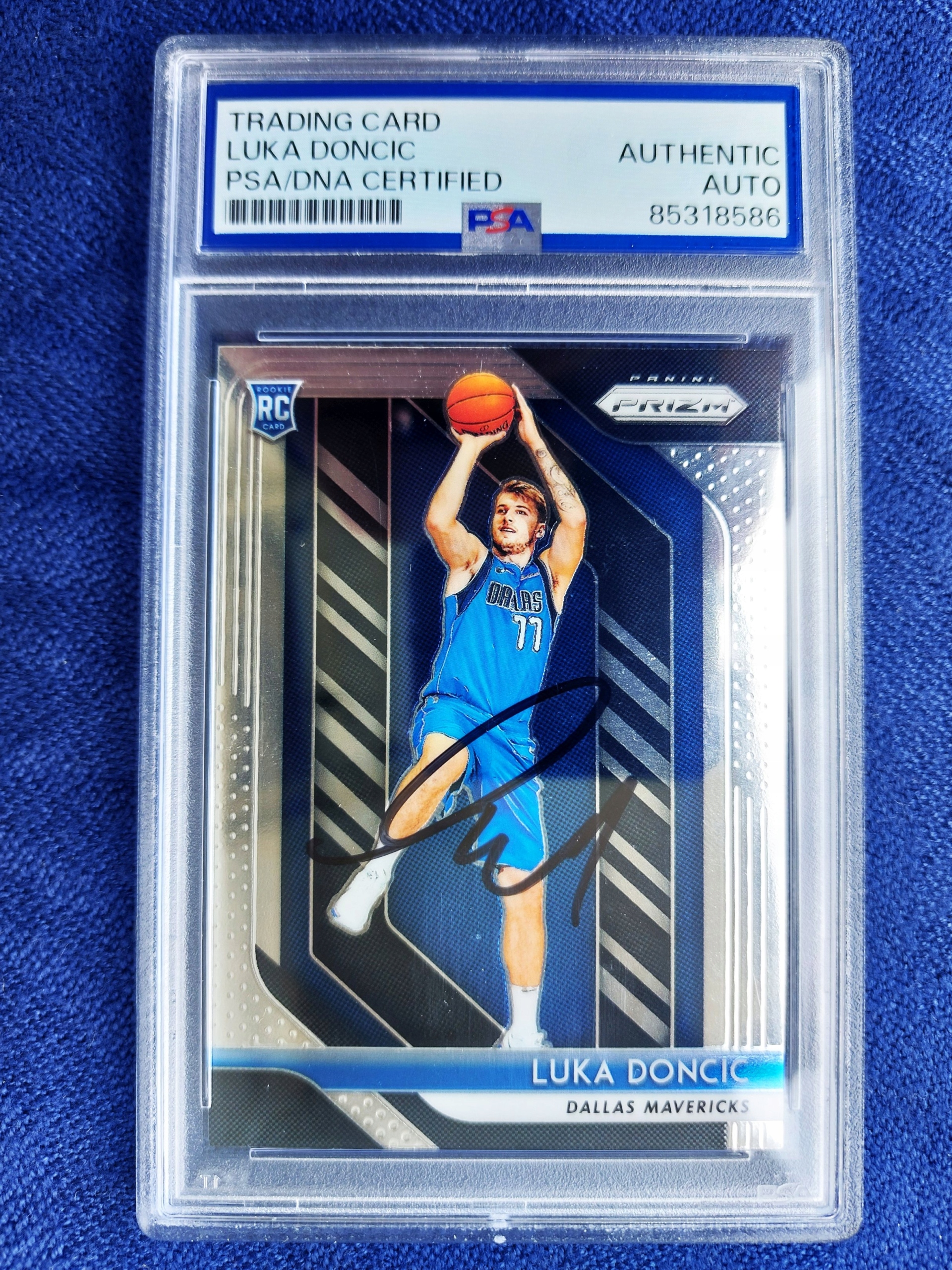 LUKA DONCIC AUTOGRAF 2018-19 karta Panini Prizm #280 RC PSA