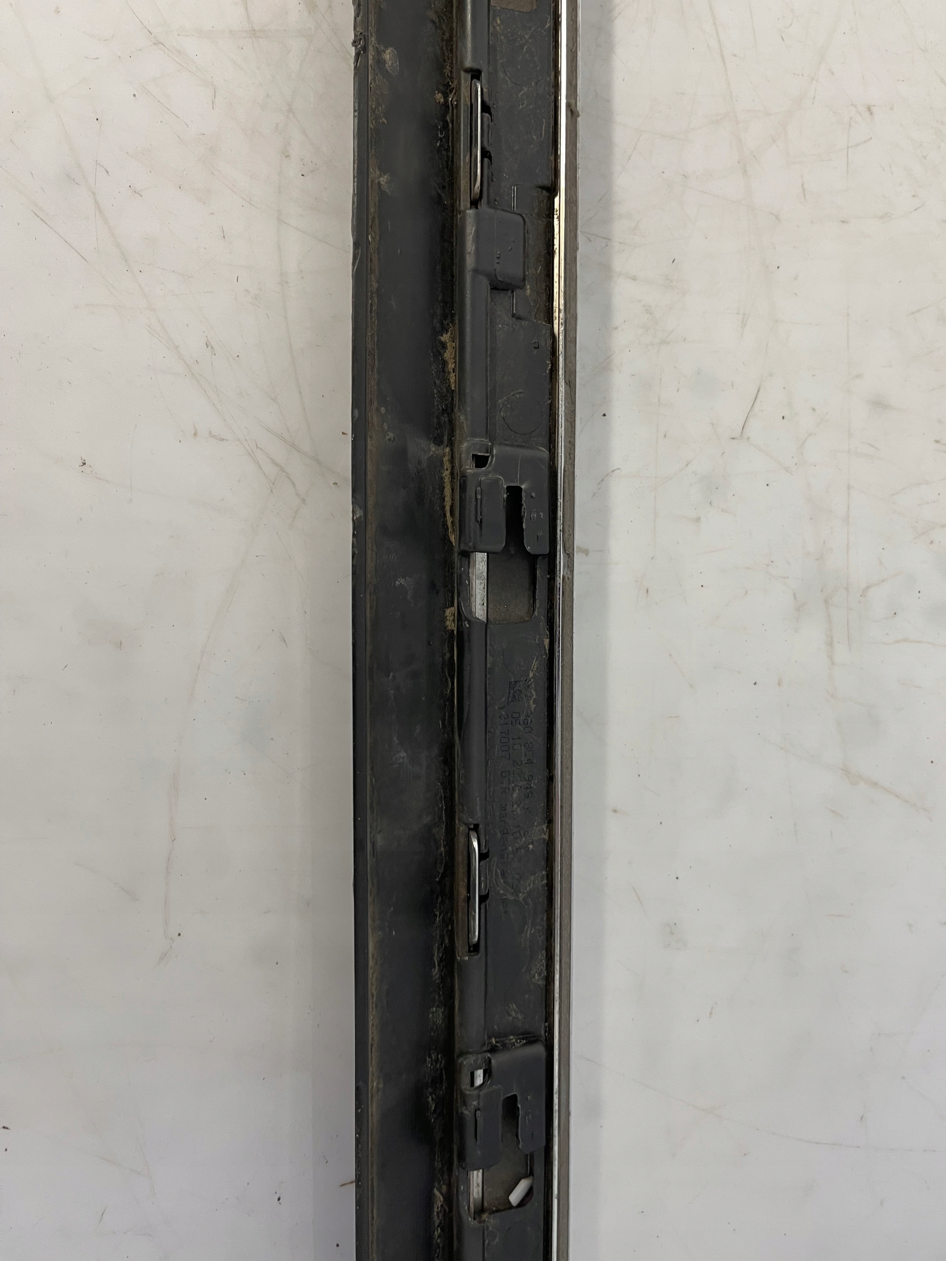 VW PASSAT B8 LIFT 20R moulding lower door right front CHROM LB7R