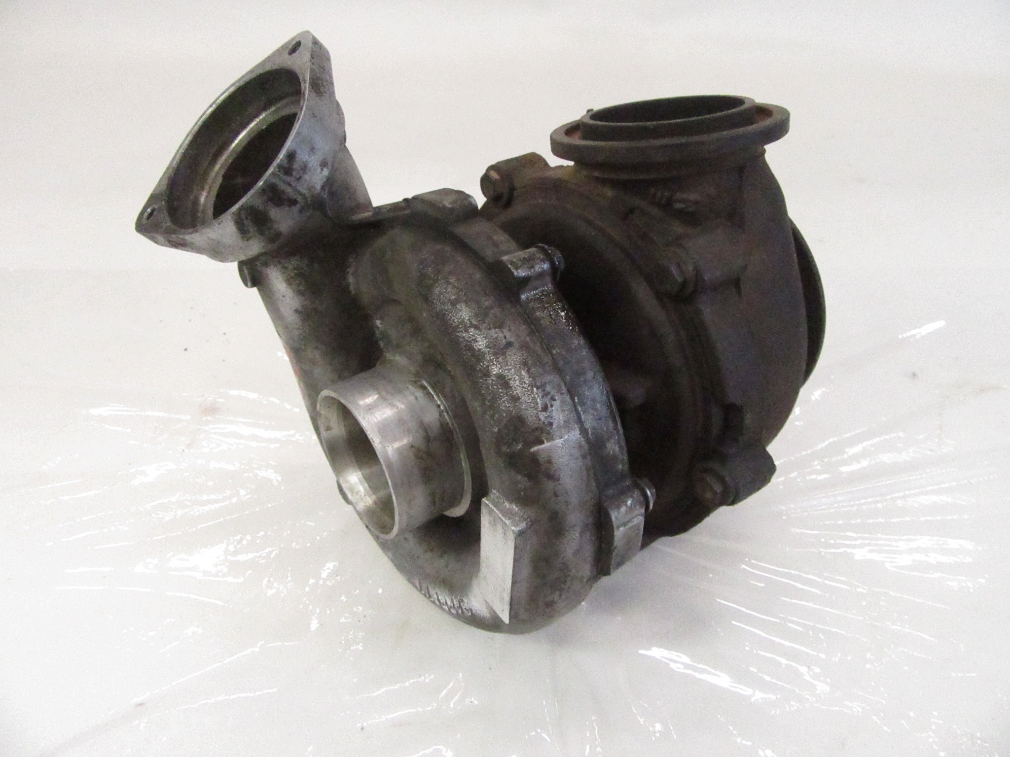 turbo BMW e70 X5 e71 X6 3.0 M57n2 235km 306d3 Garrett