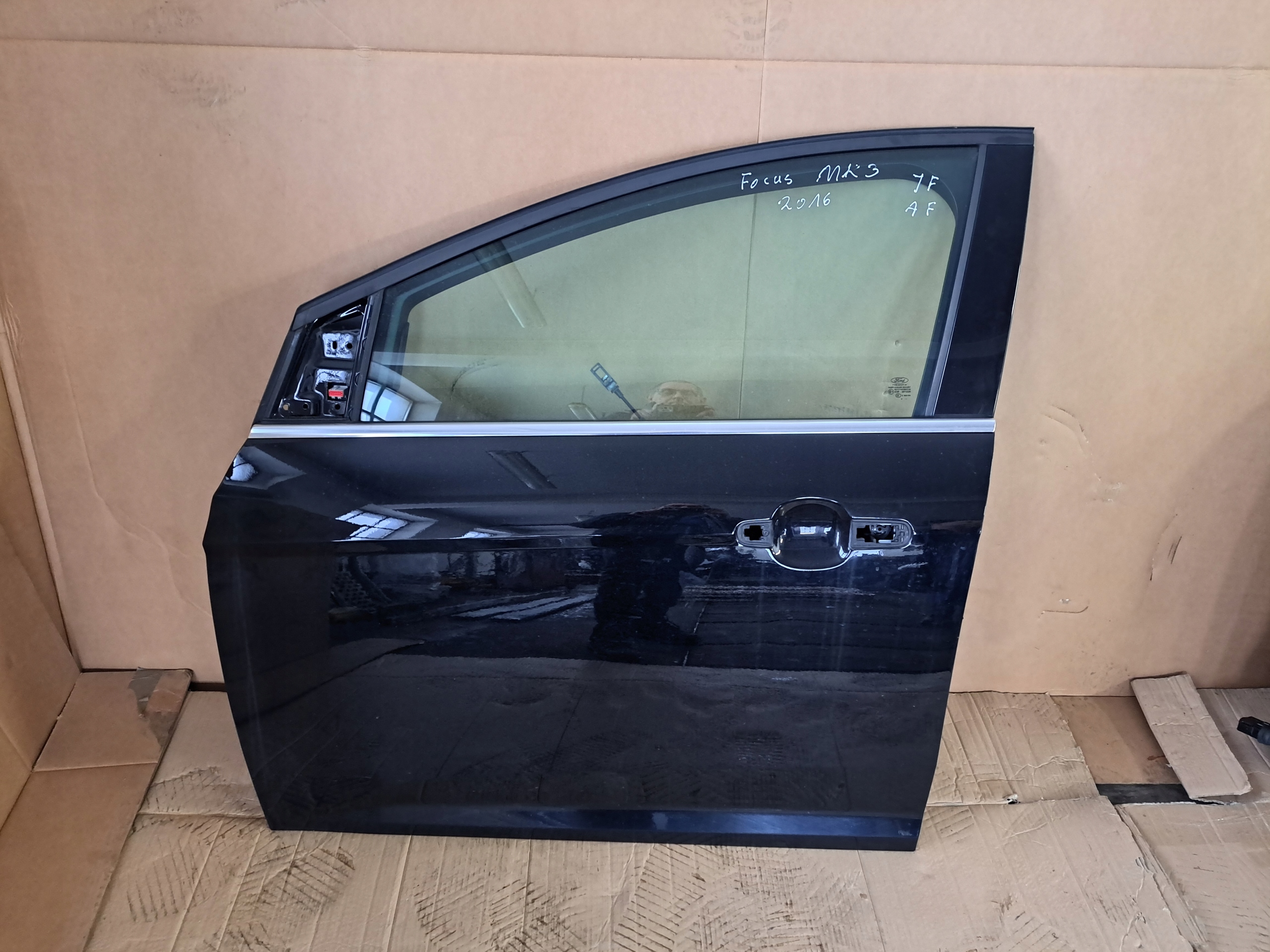 FORD FOCUS MK3 LIFT DRZWI LEWE PRZÓD 2016 R Numer katalogowy części PBM51-A20125
