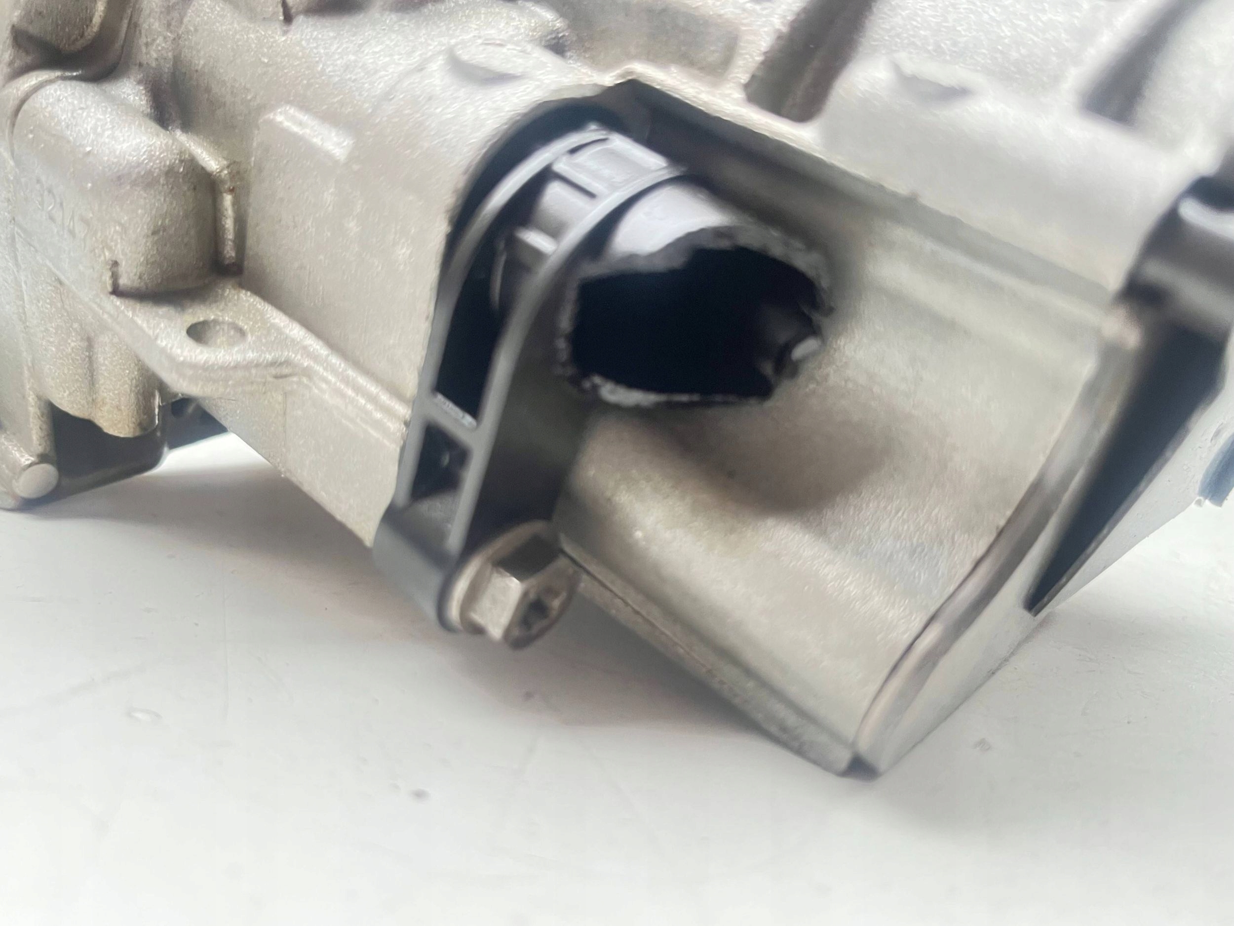 VW TOURAN III Pumpa olaj 05E145208D !J