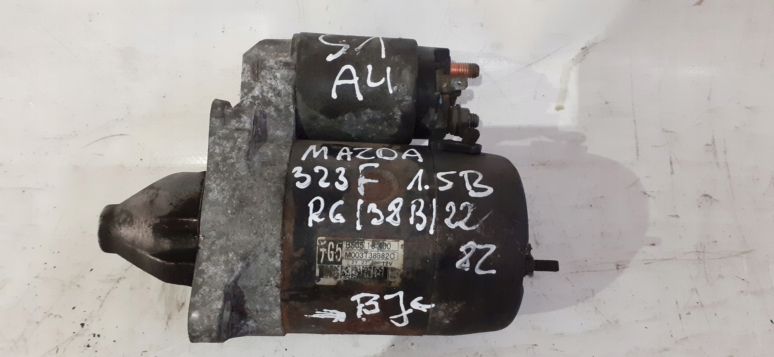 starter Mazda 323F BJ 1.5B