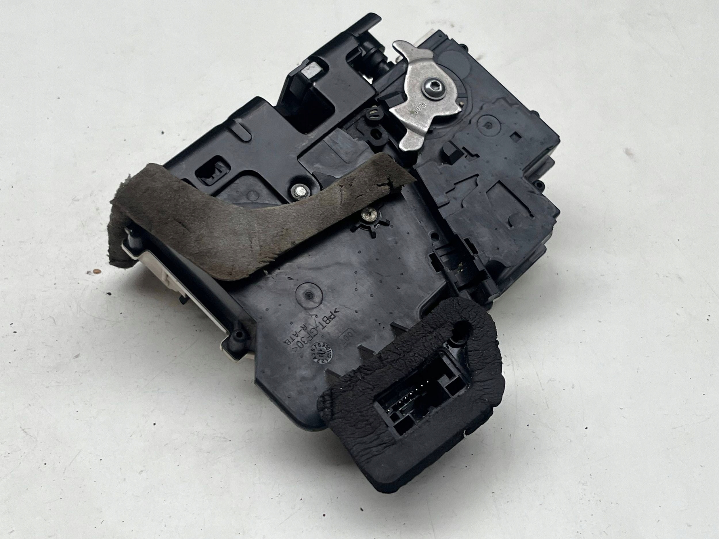AUDI A6 A7 C8 lock door right front 4K1837016H @M