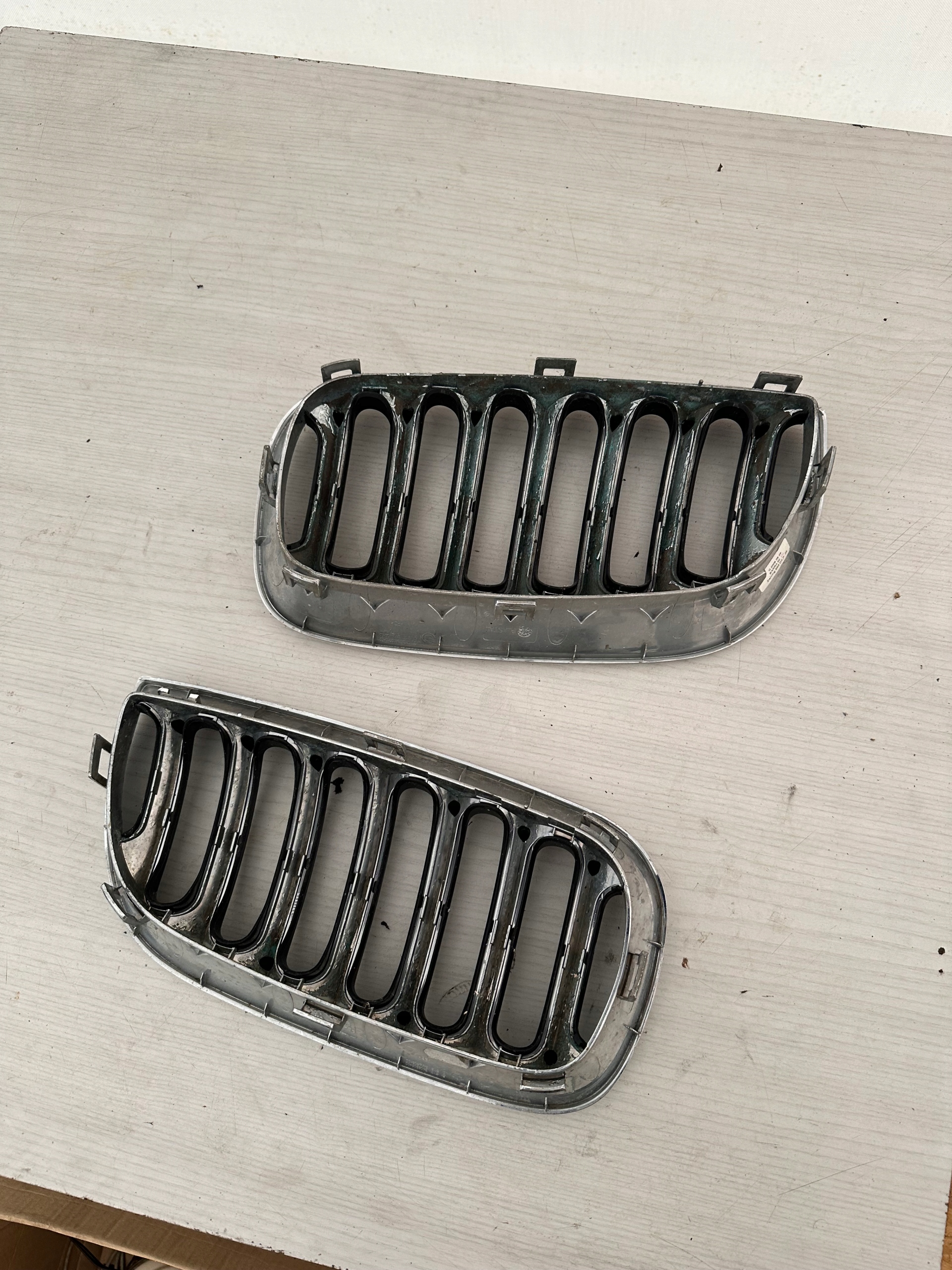 BMW X3 E83 Grille KRATKI Grille calandre 3402909 3402910 Original