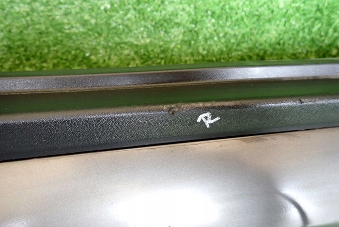 HYUNDAI TUCSON III 15- moulding threshold right