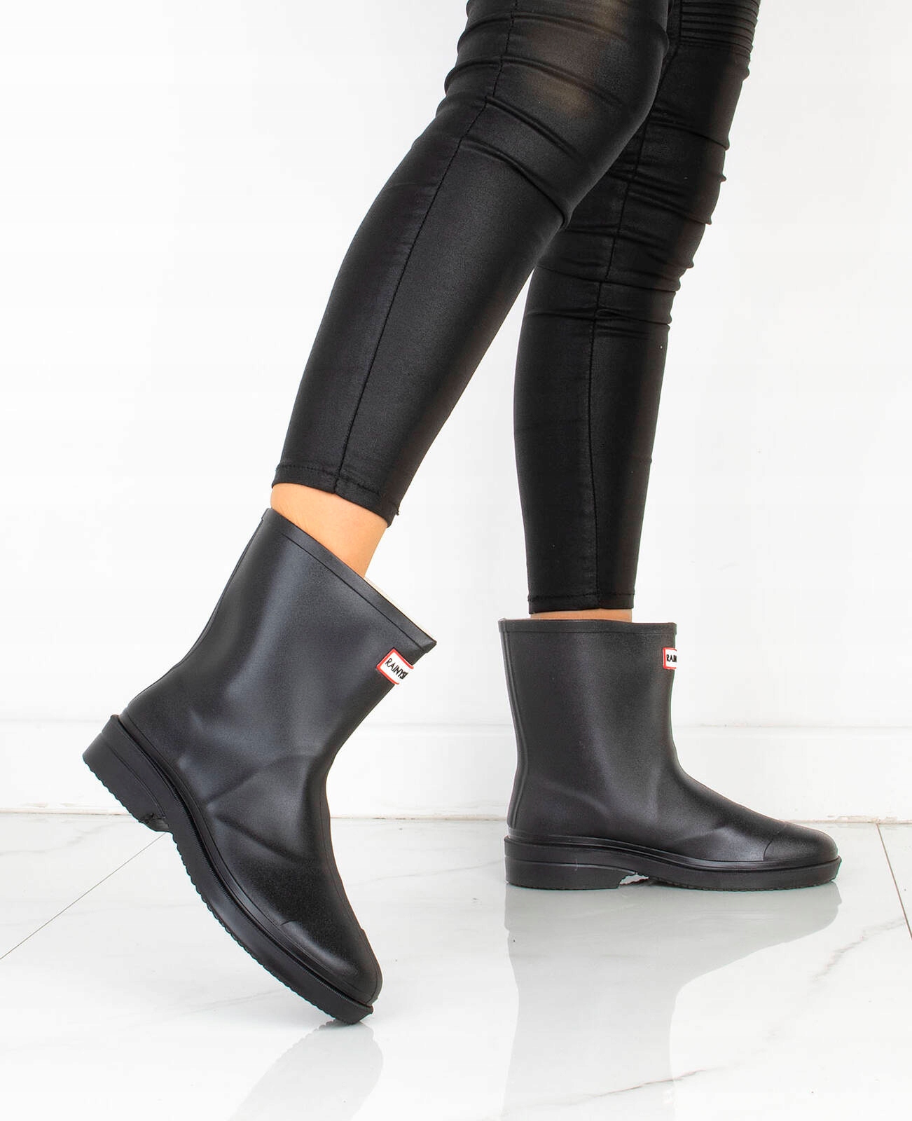 7935 CZARNE MATOWE KALOSZE BOTKI KLASYCZNE WSUWANE 37 Rozmiar 37