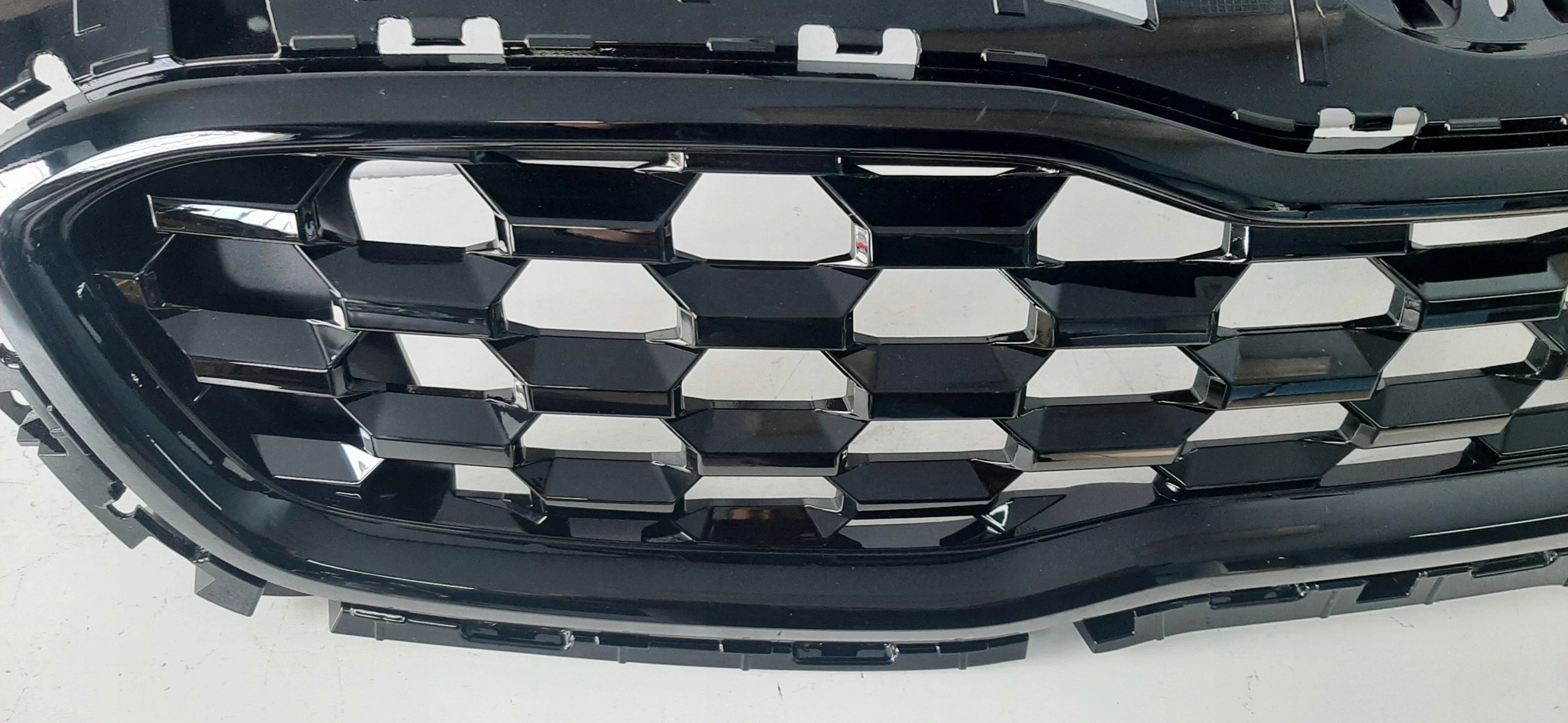 Kia Sportage IV 18- IV LIFT ATRAPA BLACK EDITION Kolor inny