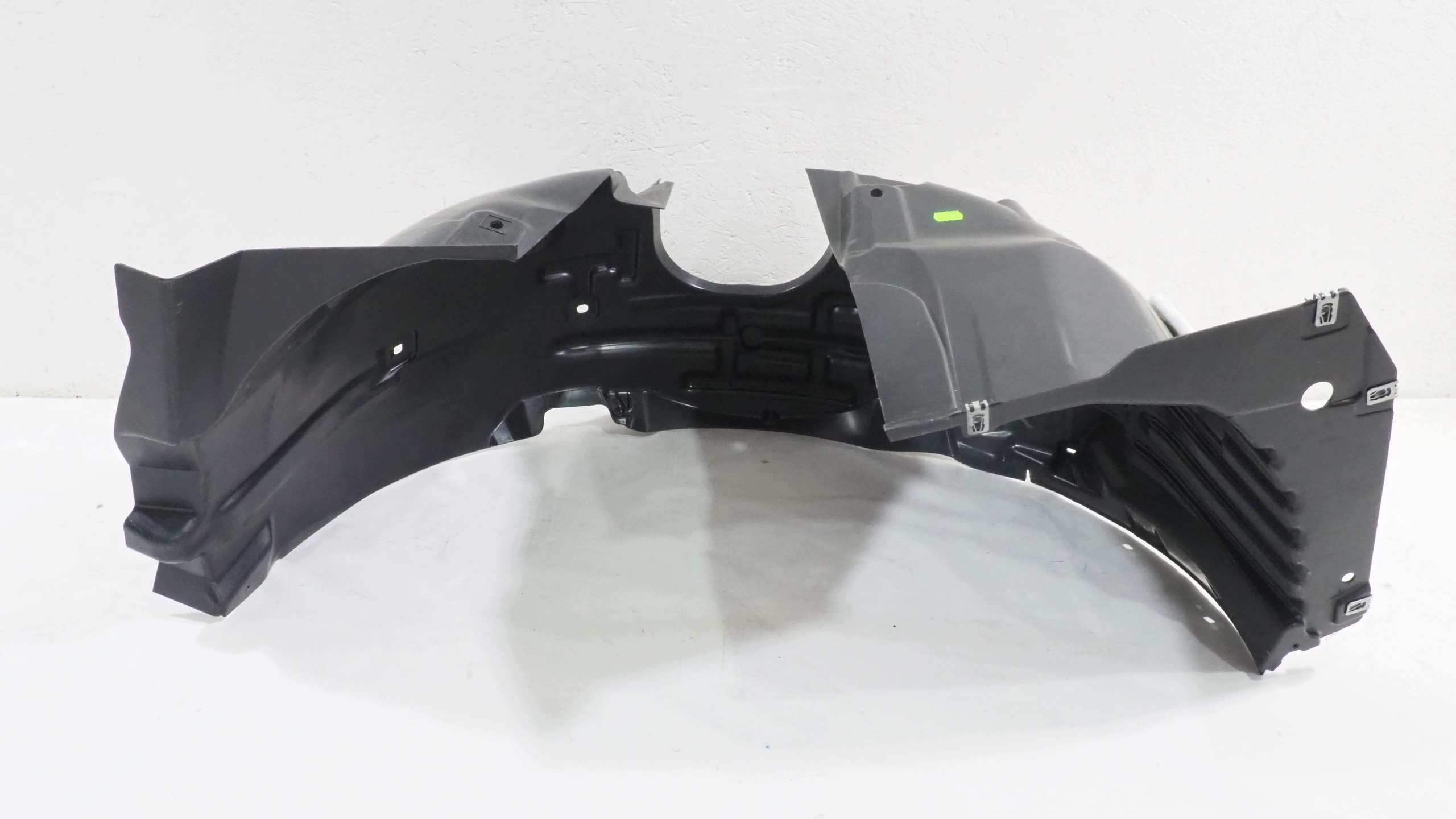 Peugeot 208 II mudguard left front 9868183980