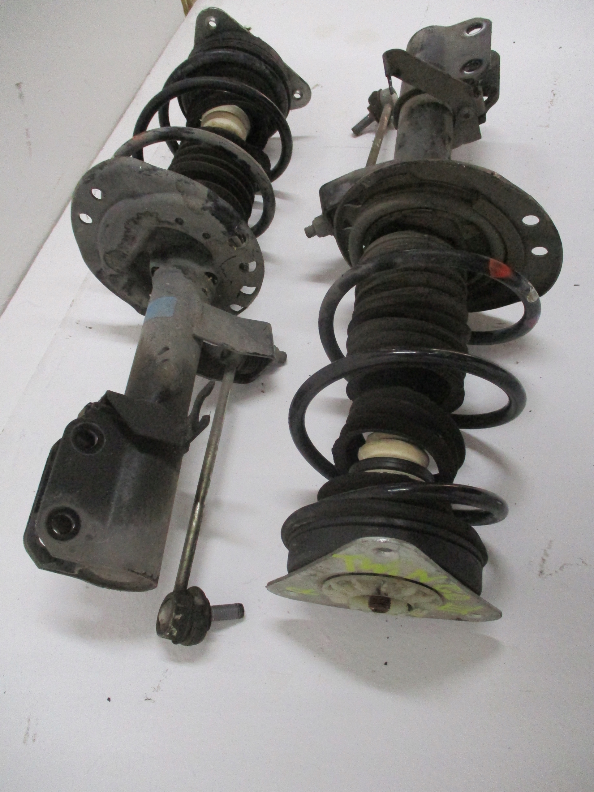 shock absorber amor front left RENAULT TWINGO III 1,0i