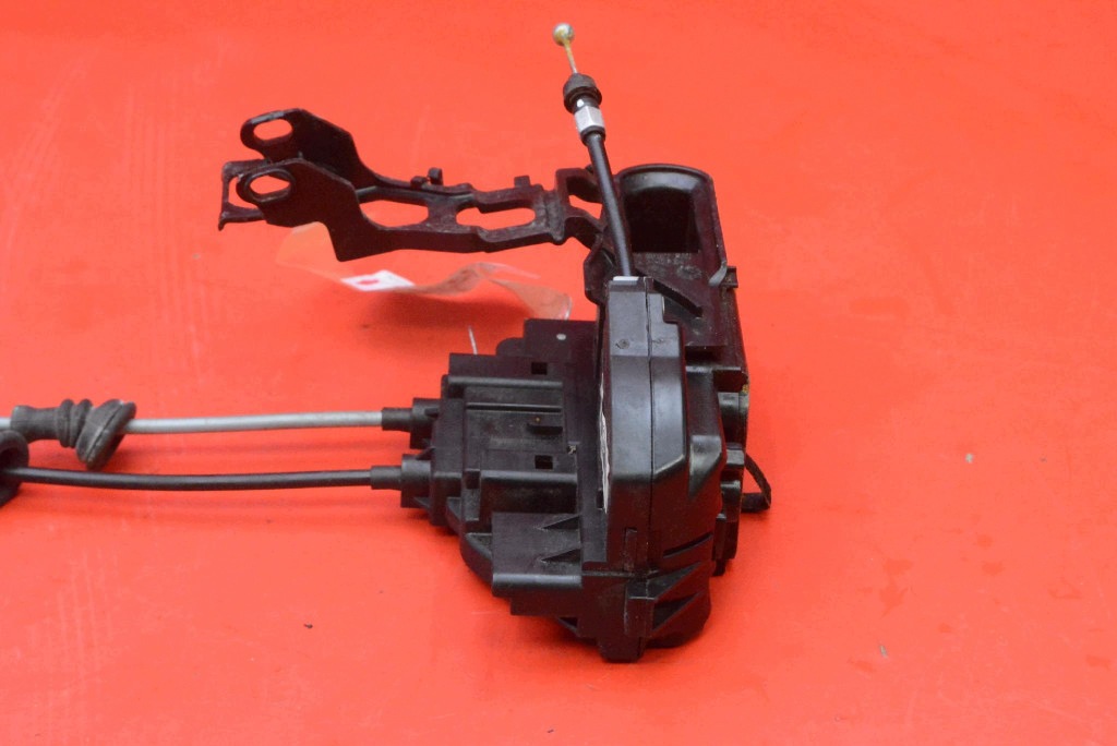 lock door left front front EU 81310-2B020 HYUNDAI SANTA FE II CM 06-10