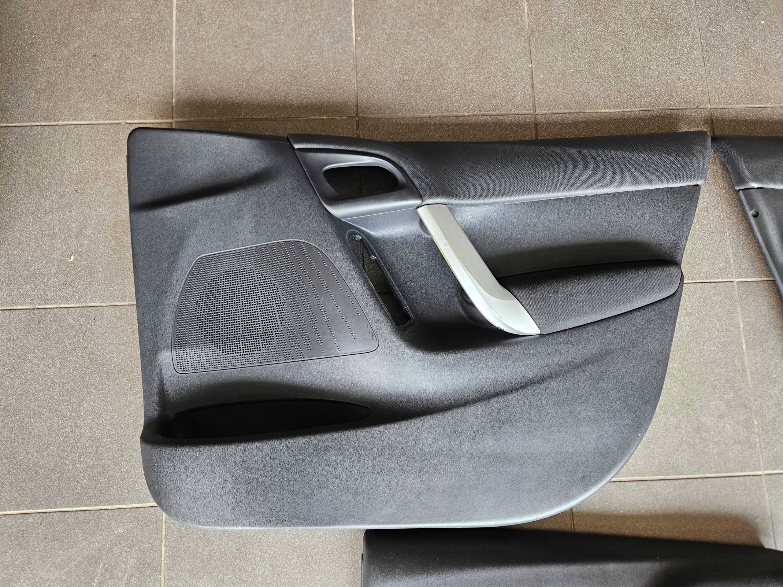 upholstery side for door CITROEN C3 II 2010