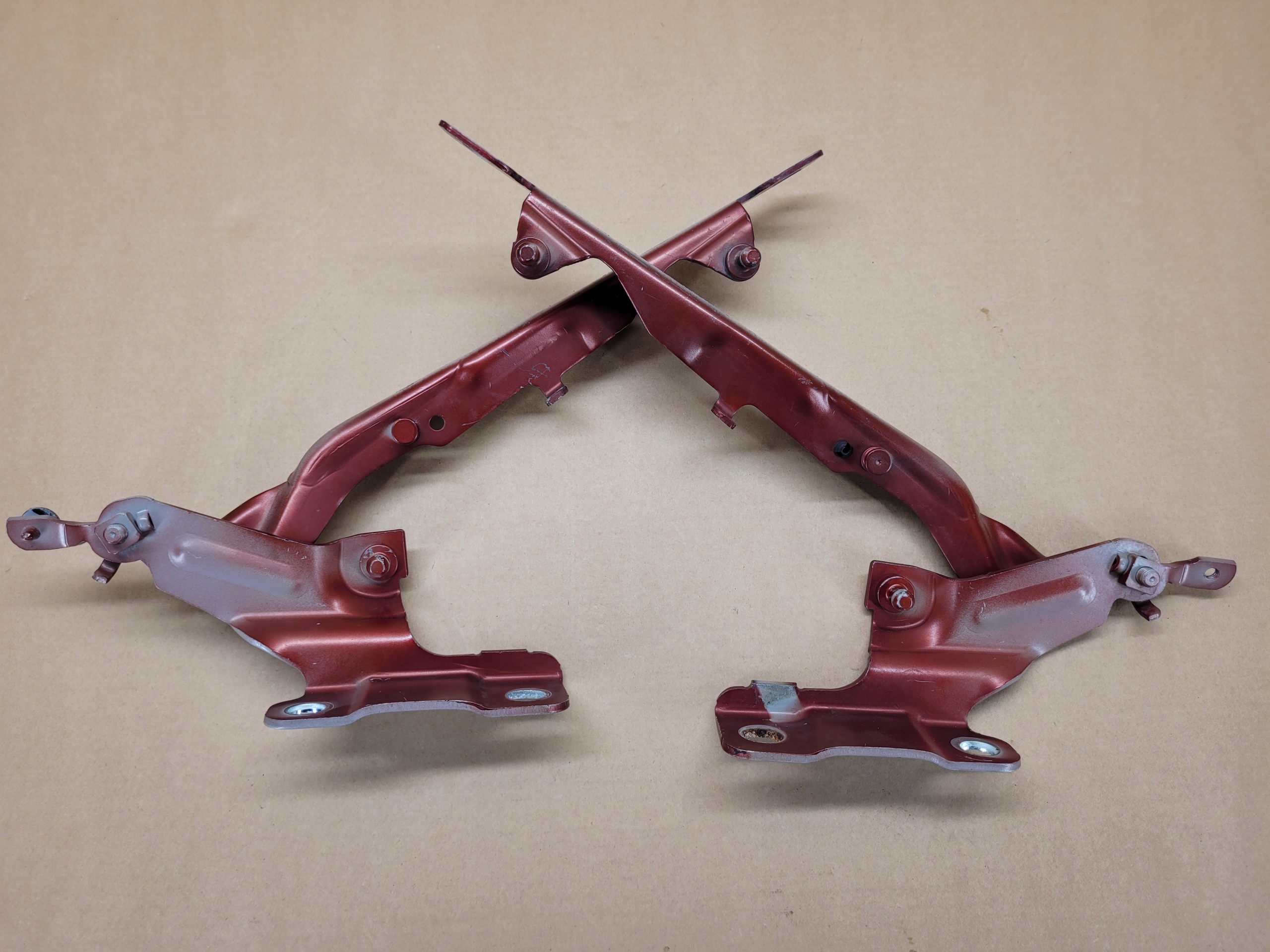 0467 31385815 - ПЕТЛІ КАПОТА VOLVO XC60 2008-2017 КОЛІР 702