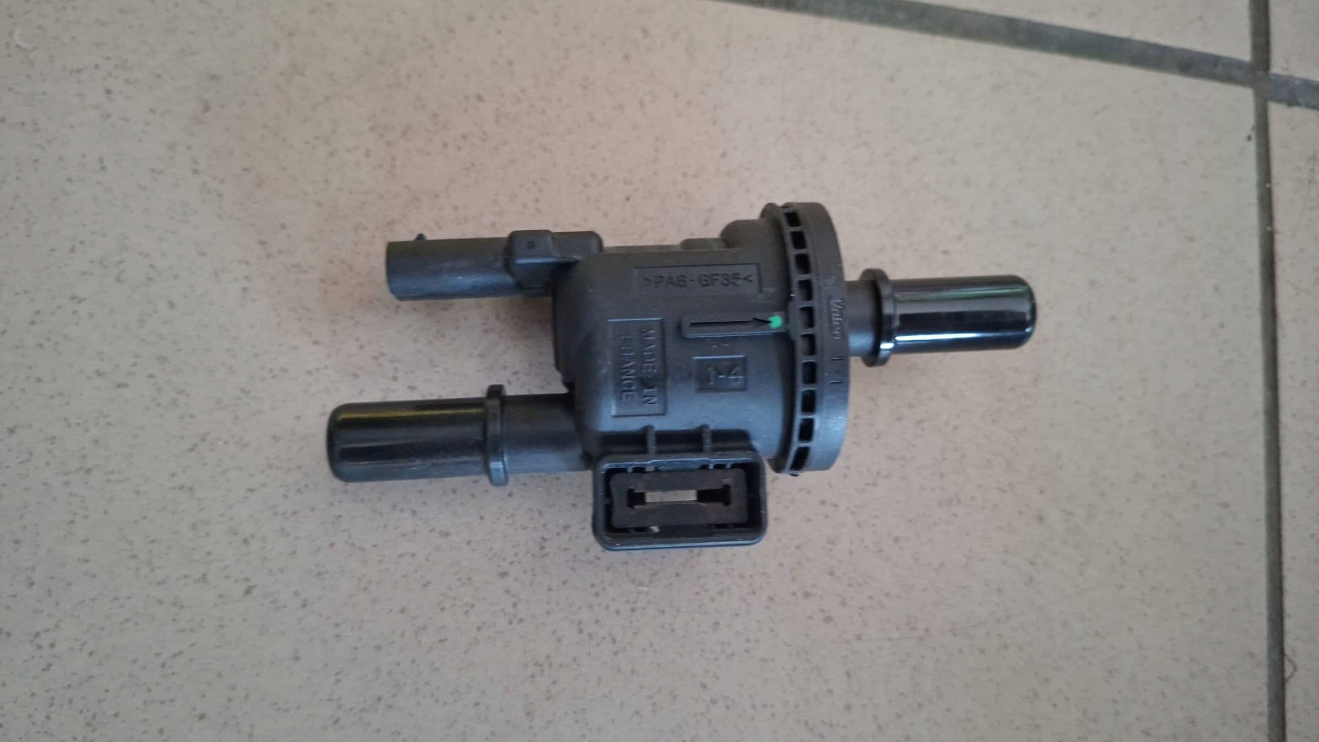 Sensor Sensor OPAROW des Kraftstoffsbehälters RENAULT AUSTRAL 149305385R