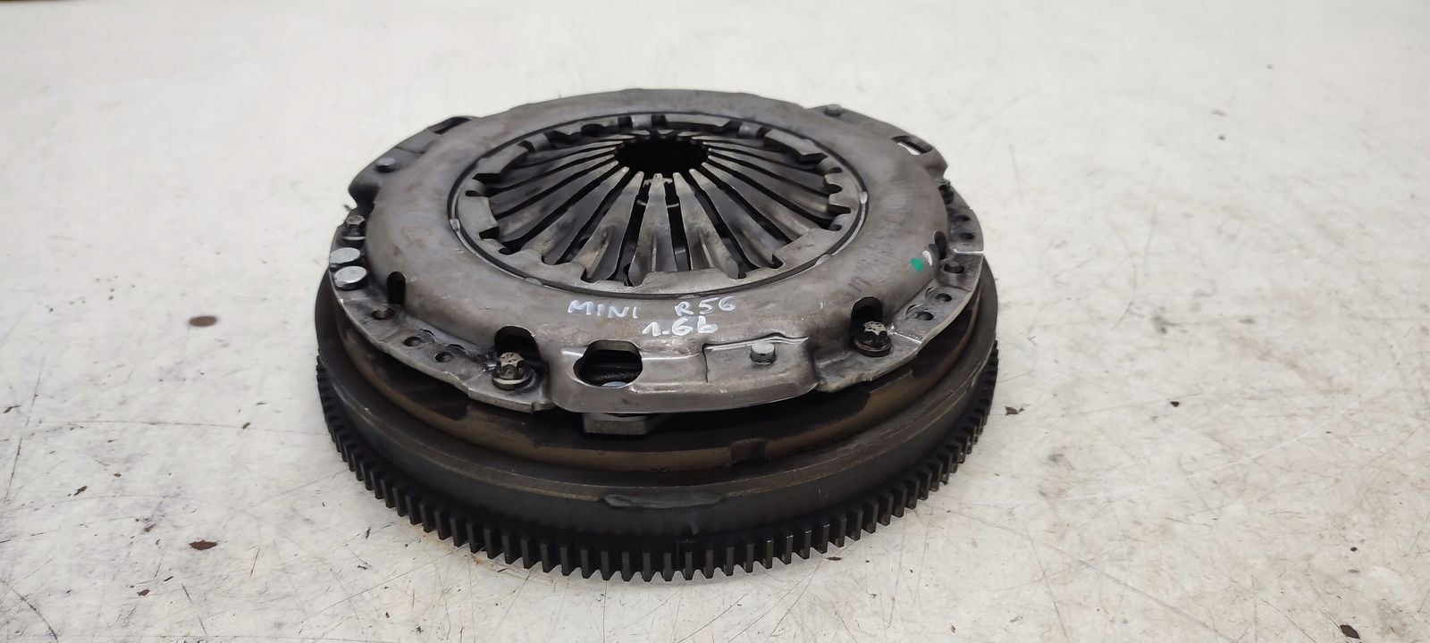 dual mass flywheel clutch disc pressure plate Mini R56 1,6 T