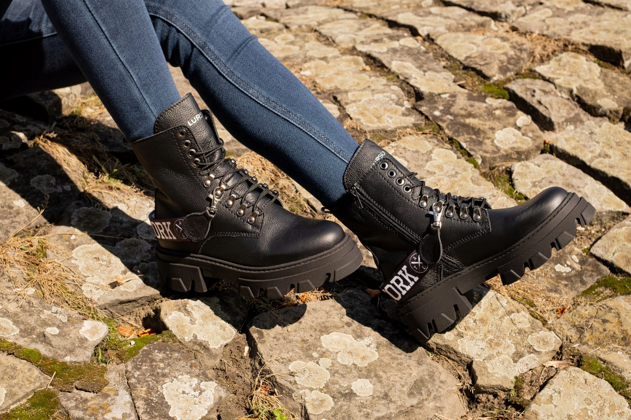 Trapery damskie SKÓRA PRODUKT PL czarne botki 41 Oryginalne opakowanie producenta pudełko