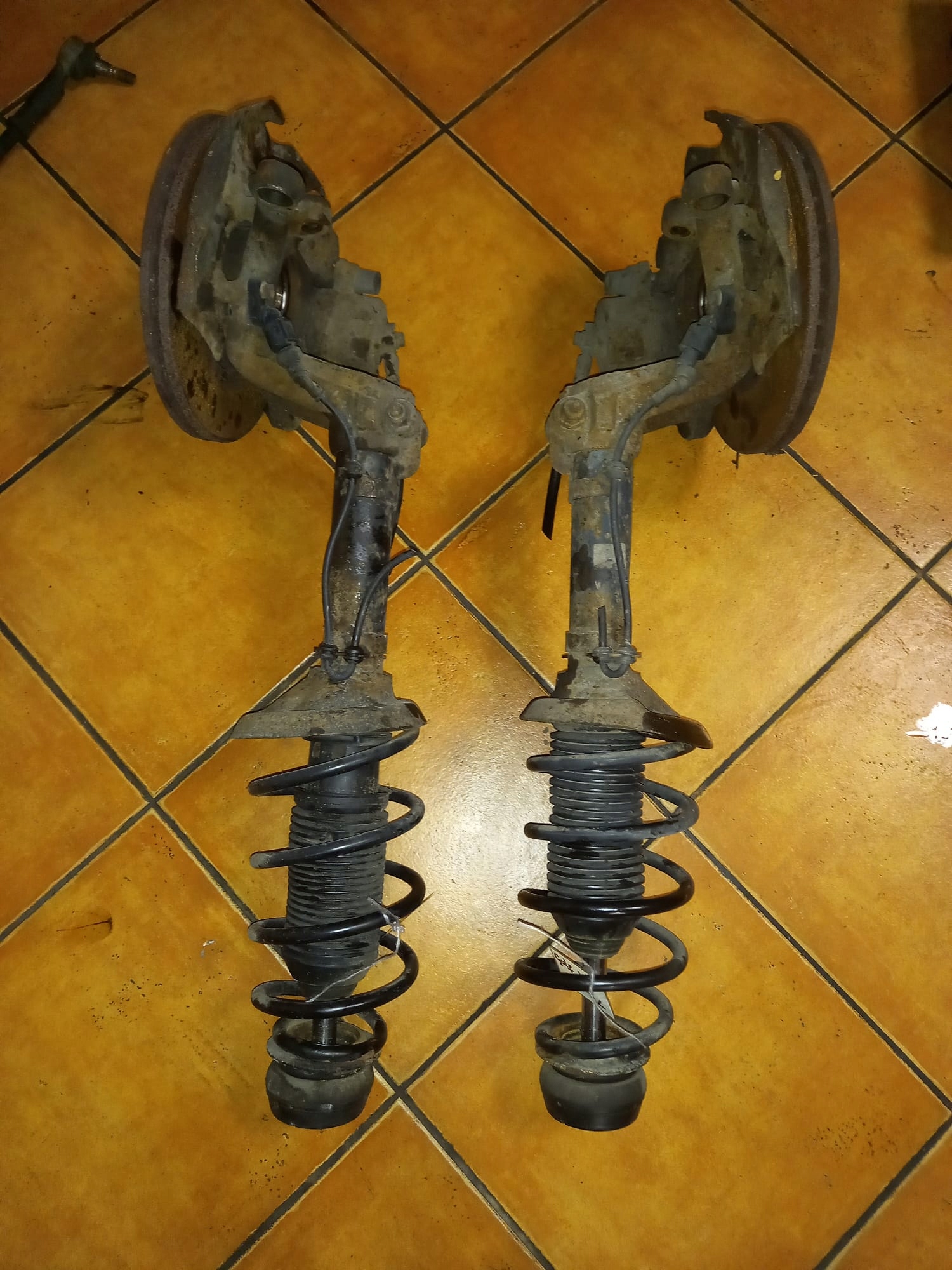 VW GOLF 4 ОРИГИНАЛЬНЫЙ MCPHERSON ПРАВЫЙ ЛЕВЫЙ