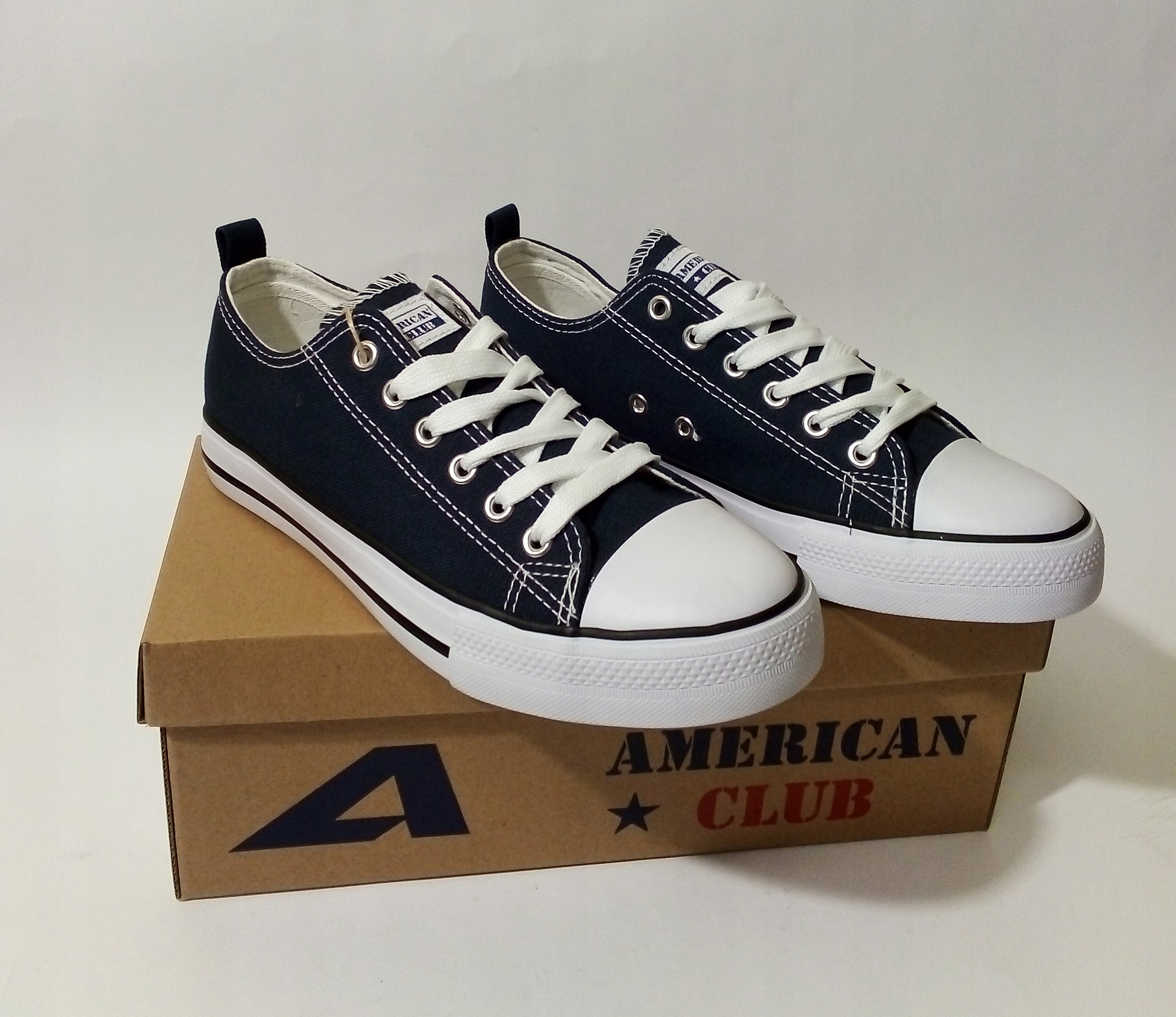 

Nowość ObuwiE sznurow Trampki American roz. 44