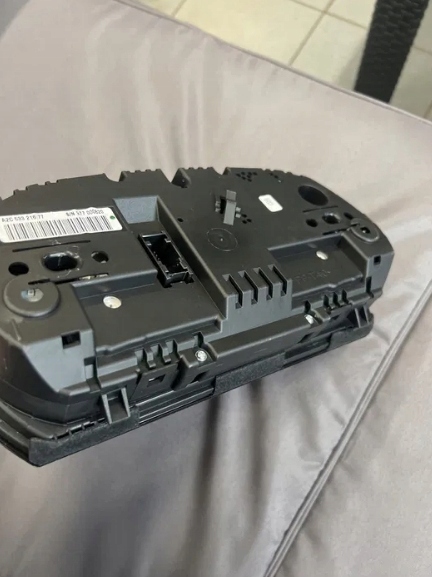 Licznik BMW M3 DKG e92 Producent części BMW