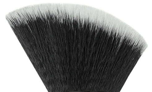 DOUGLAS SKOŚNY PĘDZEL DO PUDRU PROFESSIONAL Marka Douglas